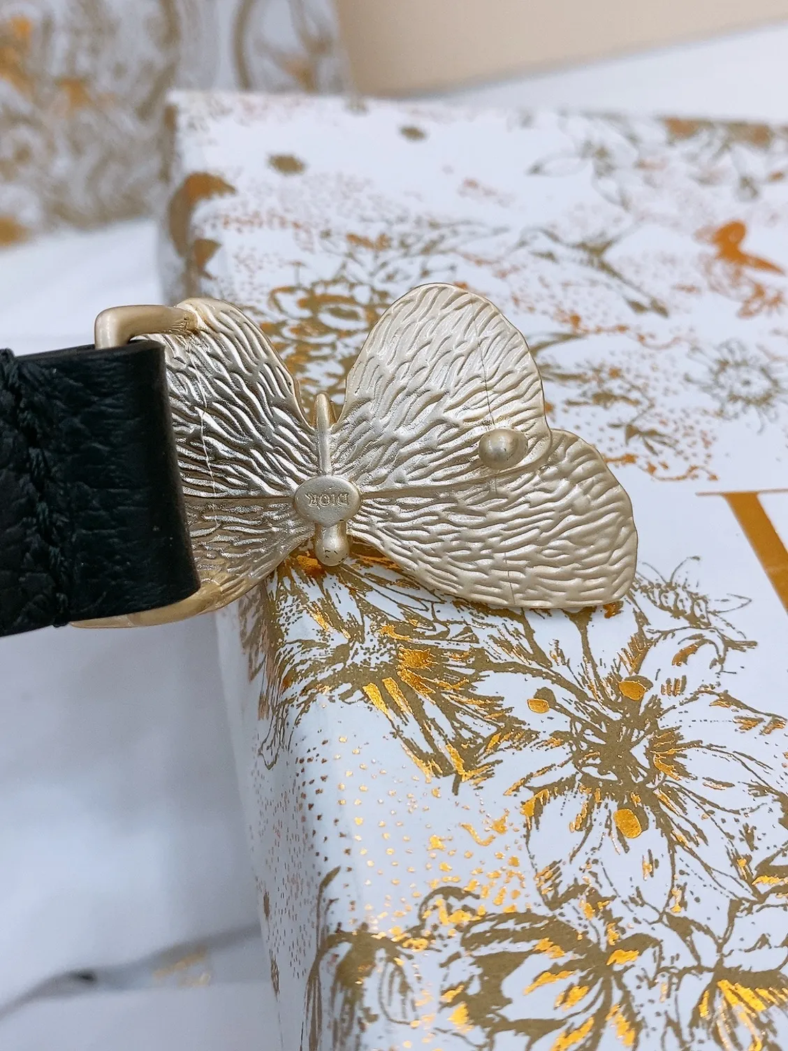 💰440💰Full package💰 💍Purchase level Dior Saddle Belt Brass hardware Double-sided saddle belt Grained cowhide surface and smooth cowhide bottom Soft and delicate feel Belt 2.0cm