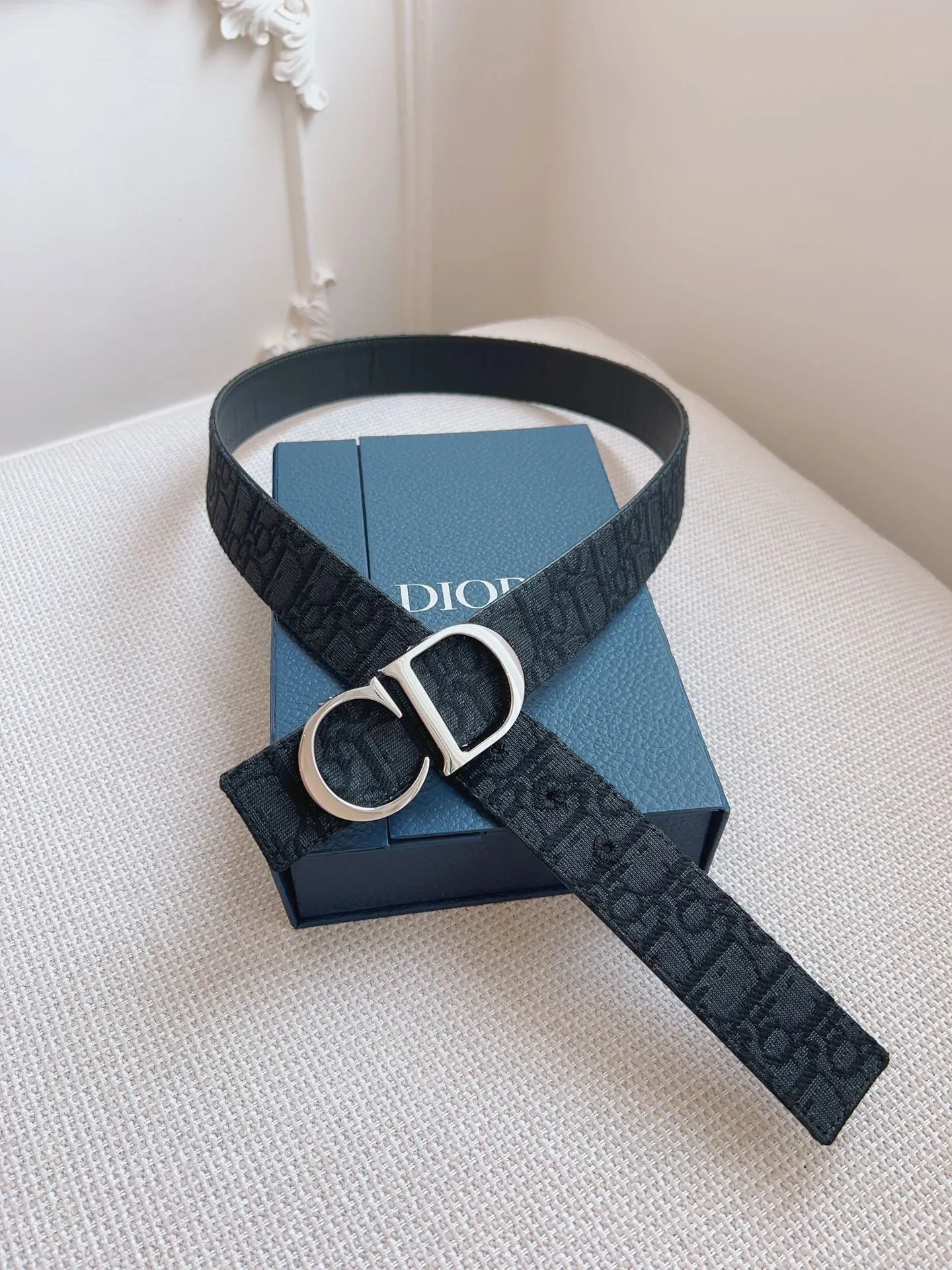 💰460💰Full package💰 💍Purchasing-grade DIOR⚡️🌹French original leather, Oblique black cloth/black cowhide. There is no doubt about the quality. There is no better, only the best. Size 3.5 cm