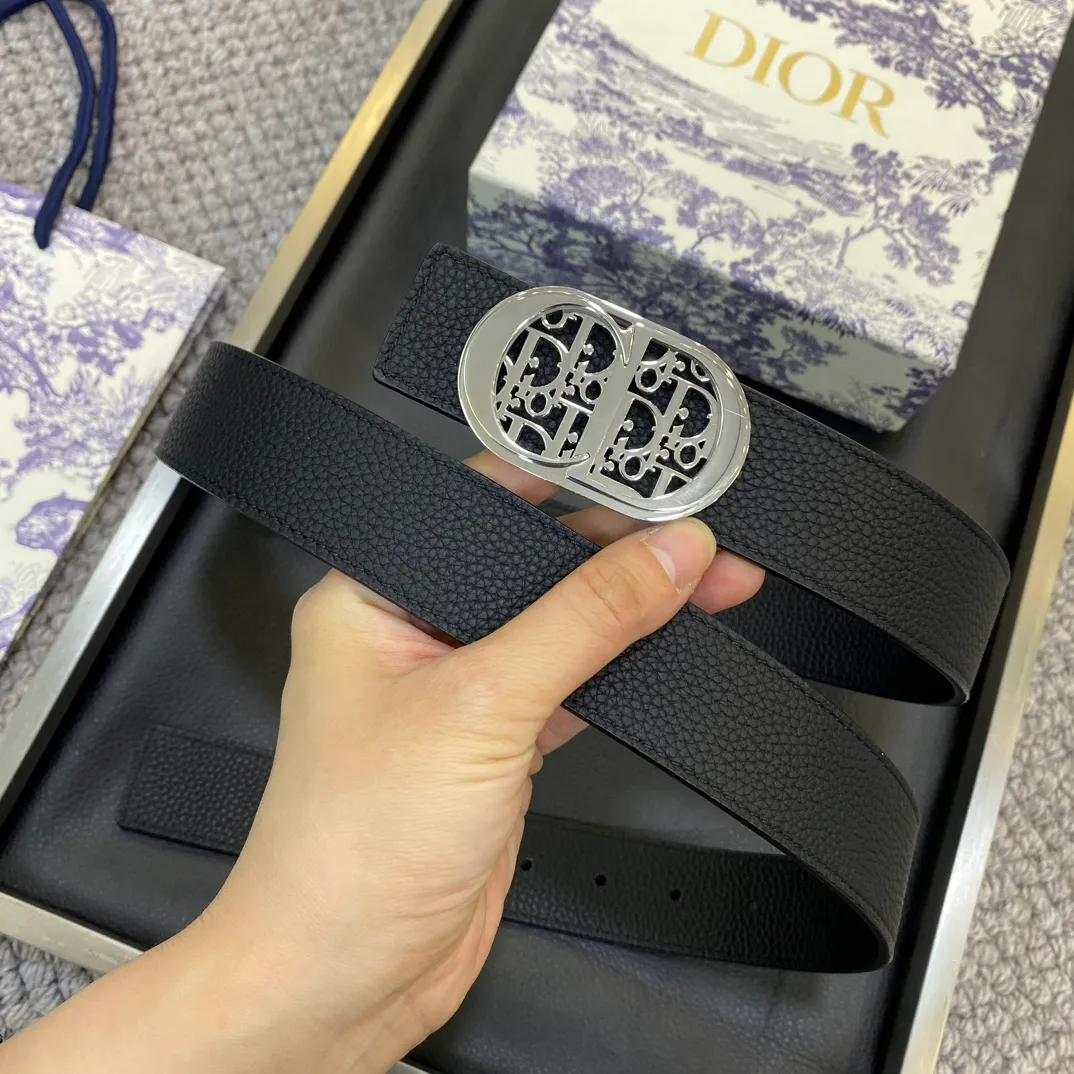 💰460💰Authentic packaging💰 💍Purchase grade Dior DIOR new stainless steel hardware width 3.5CM original imported first-layer cowhide with classic letter cloth. Matched with the original single ruthenium palladium electroplated CD buckle, feel. The oil edges are almost perfect, the original leather is customized