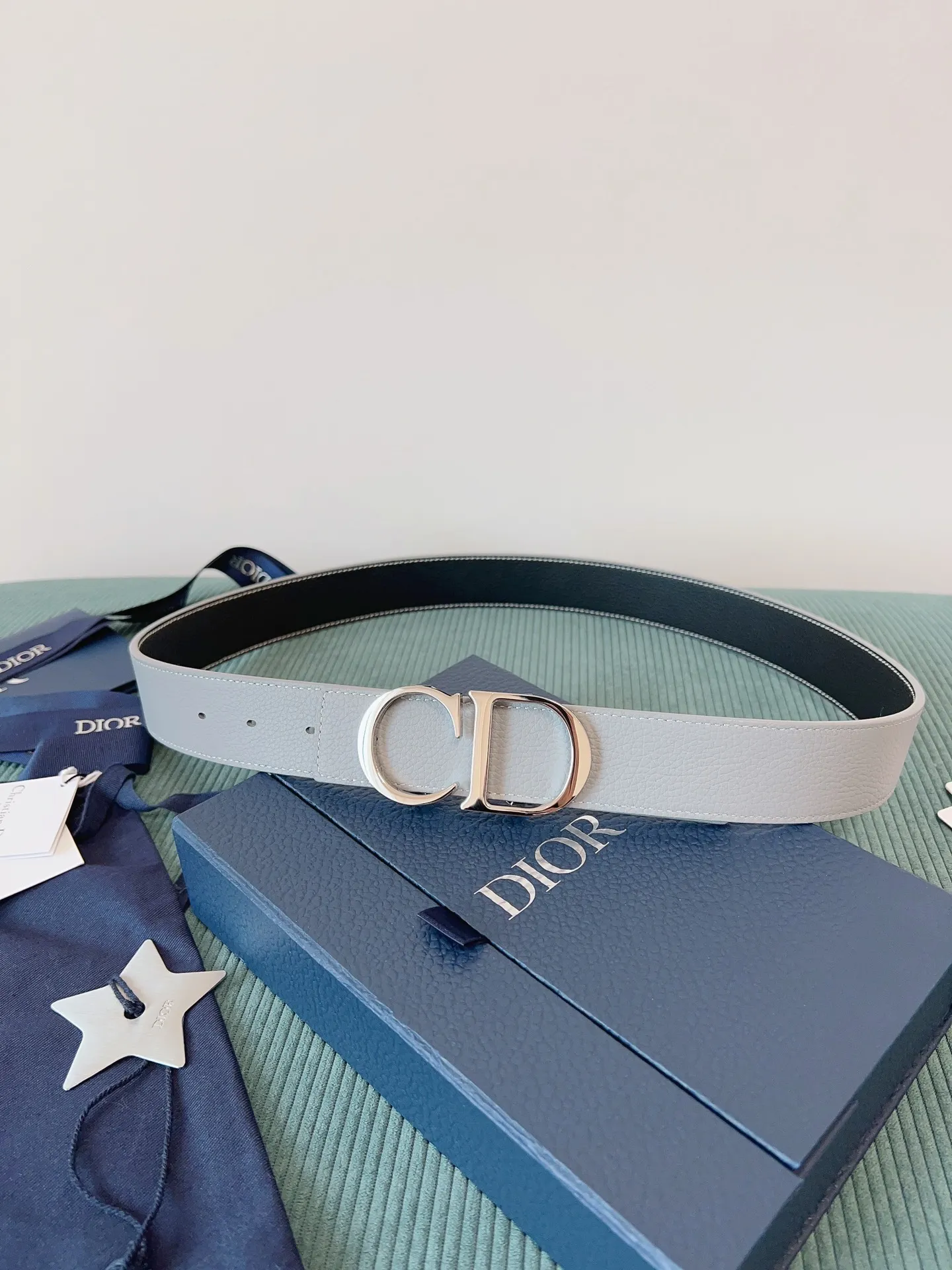 💰480💰Full package💰 💍Purchase level "DIOR" Dior⚡️🌹French original leather double-sided imported first-layer cowhide⚡️🌹The quality is unquestionable. It feels soft and delicate. There is no better, only the best⚡️🌹Size 3.5 cm