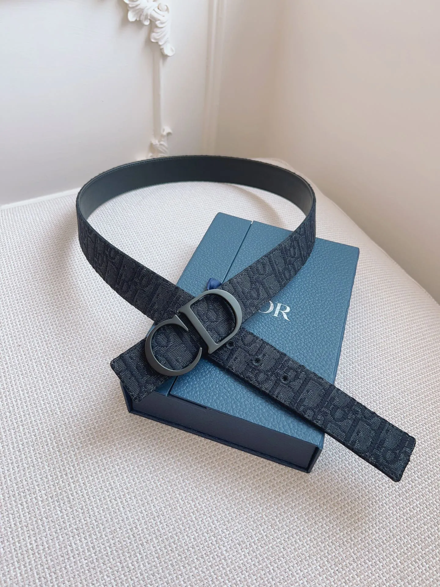 💰460💰Full package💰 💍Purchasing-grade DIOR⚡️🌹French original leather, Oblique black cloth/black cowhide. There is no doubt about the quality. There is no better, only the best. Size 3.5 cm