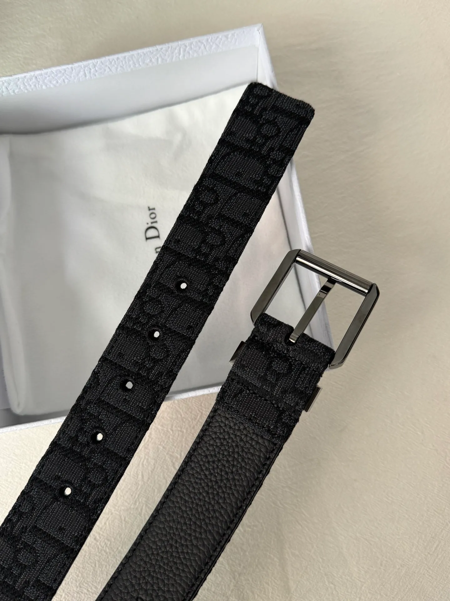 💰480💰Full package💰 💍Purchase level Dior⚡️🌹Black and beige DIOR OBLIQUE print and black cowhide lychee bottom⚡️🌹Exquisite metal pin buckle. Simple, fashionable, super stylish and versatile⚡️🌹High quality