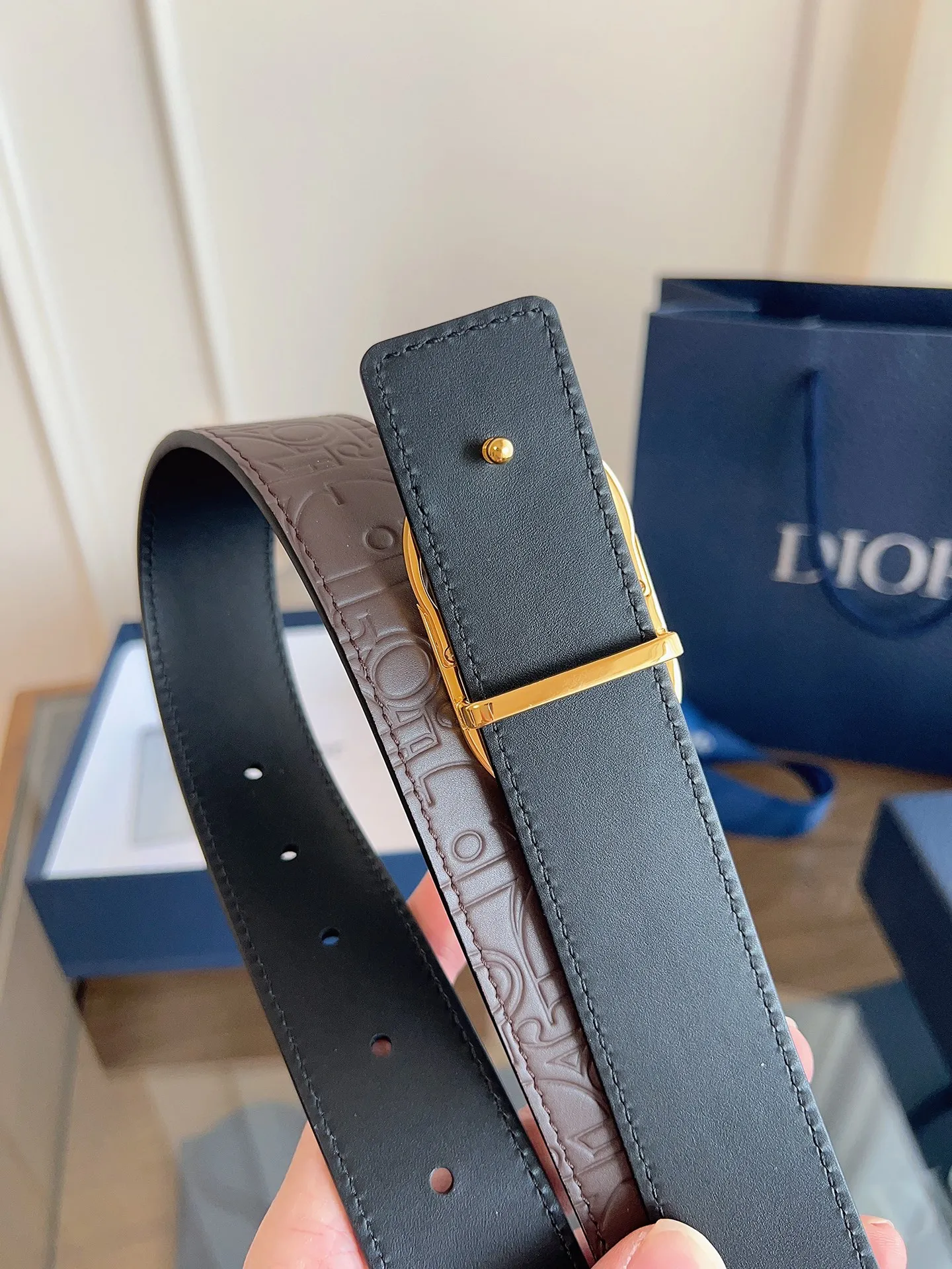 💰460💰Full package💰💍Purchasing-grade DIOR⚡️🌹Enhanced version🇫🇷French original leather, brown/embossed full leather. The quality is unquestionable. There is no better. Only the best⚡️🌹Size 3.5 cm
