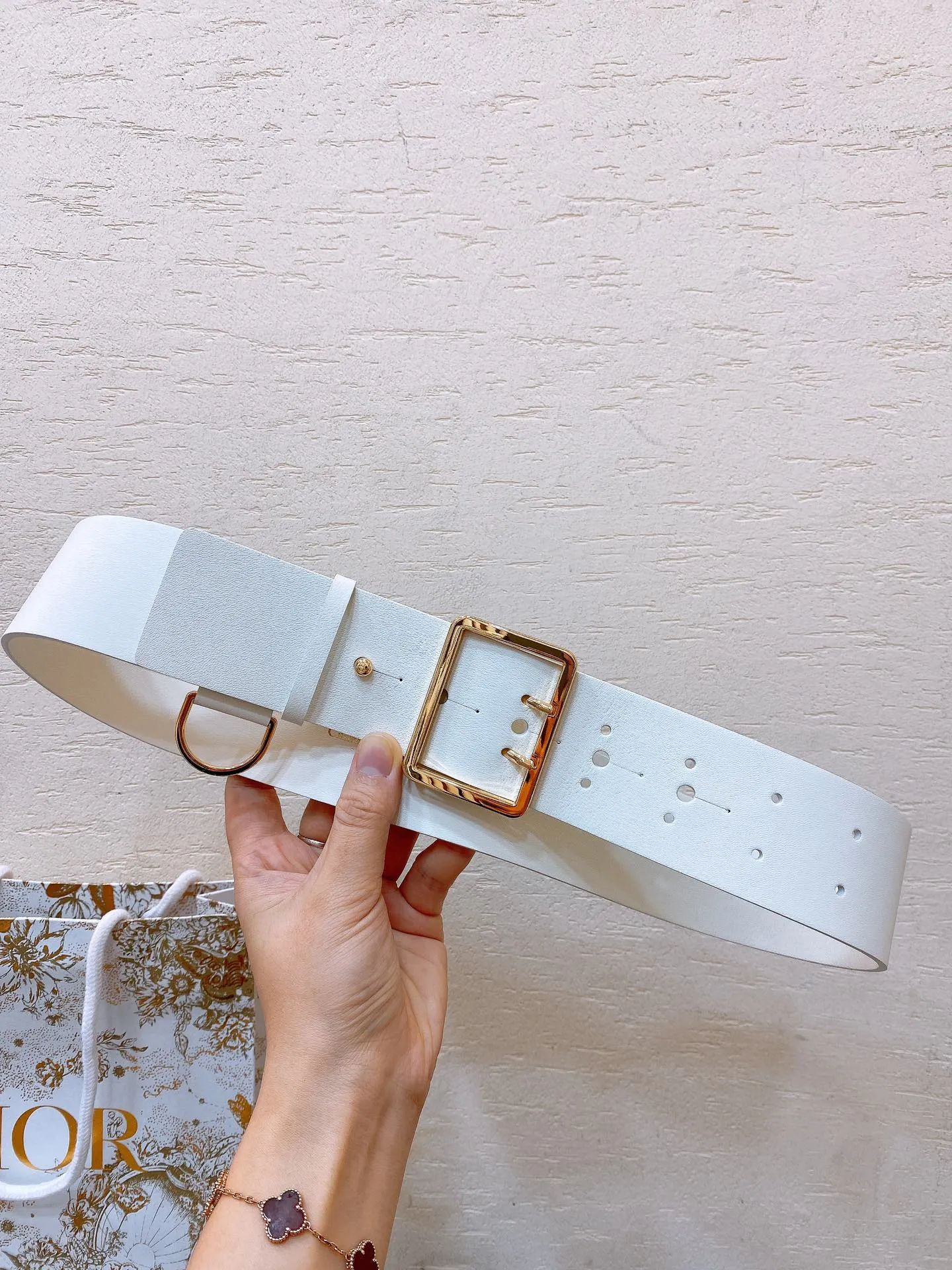 💰520💰Full package💰 💍purchasing grade Dior⚡️🌹Brass metal double-needle buckle, CD twist nail⚡️🌹Made of double-sided imported calfskin, showing quilting effect 5.0cm⚡️🌹Size 75-100 Euro