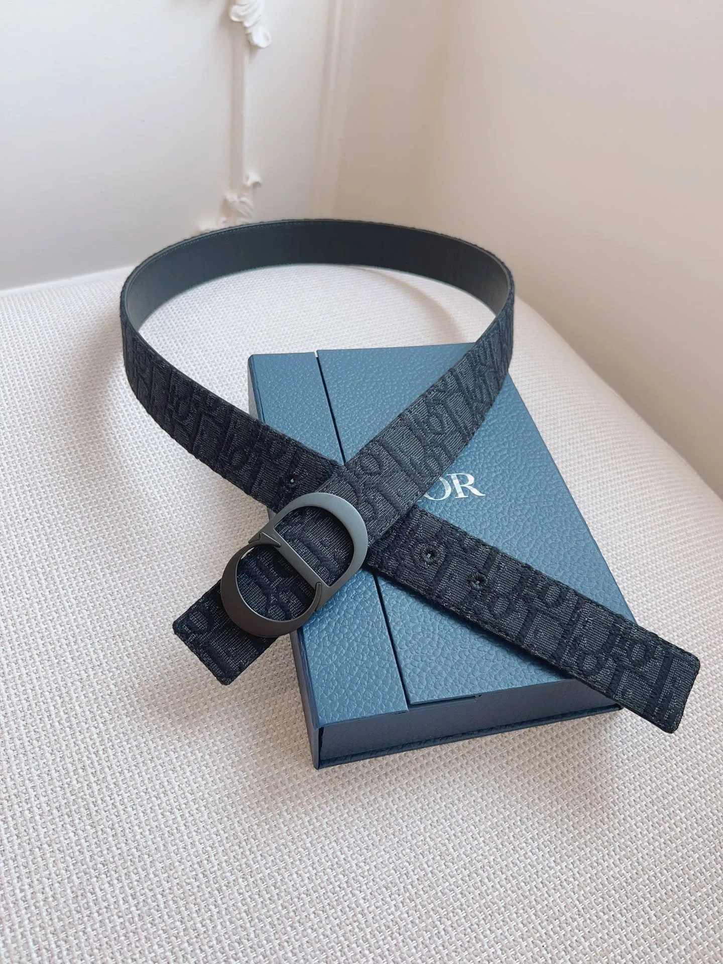 💰460💰Full package💰 💍Purchasing-grade DIOR⚡️🌹French original leather, Oblique black cloth/black cowhide. There is no doubt about the quality. There is no better, only the best. Size 3.5 cm