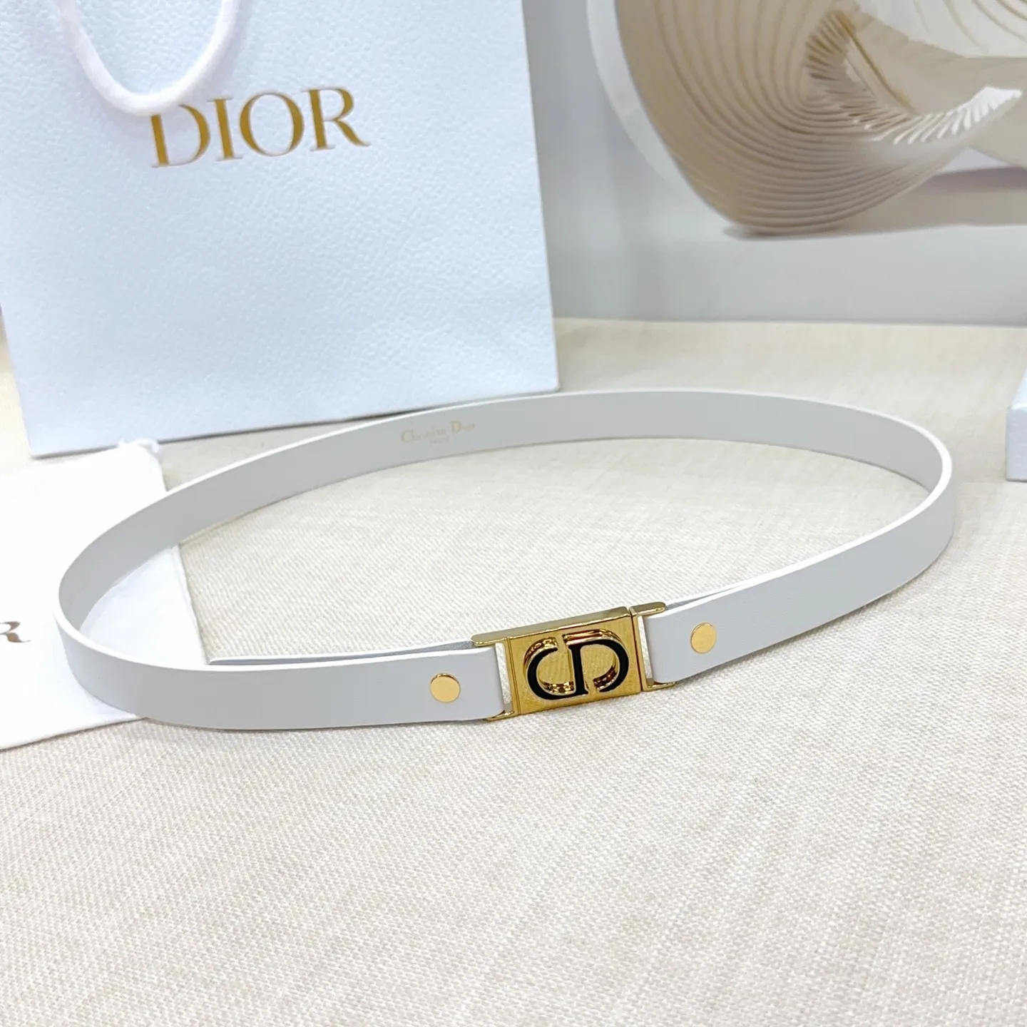 💰480💰Full package💰 💍Purchasing-grade Dior women's belt⚡️🌹 Width 2.0cm Double-sided first-layer cowhide⚡️🌹Length 75-100 Euro Premium copper hardware buckle original mold customization High quality