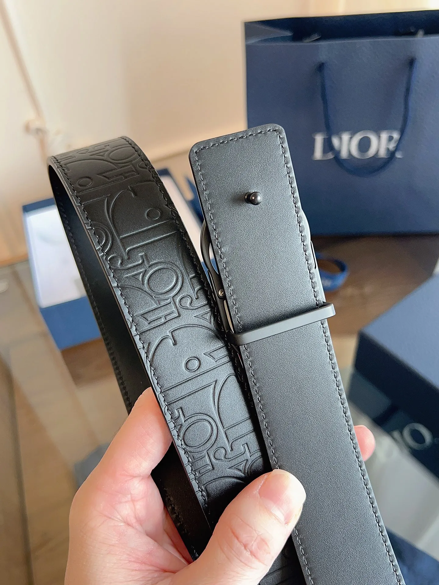 💰460💰Full package💰 💍Purchase-grade DIOR Dior⚡️🌹Enhanced version🇫🇷French original leather, black/embossed full leather. There is no doubt about the quality. There is no better, only the best. ⚡️🌹Size 3.5 cm