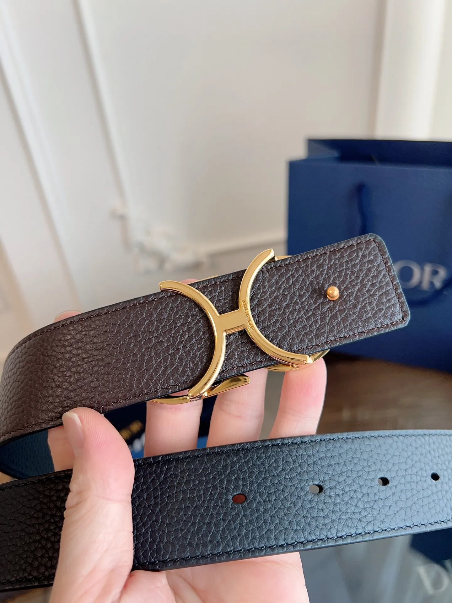 💰480💰Full package💰 💍Purchase-grade "DIOR" Dior/enhanced version🇫🇷French original leather, brown/black full leather. There is no doubt about the quality. There is no better, only the best. Size 3.5 cm