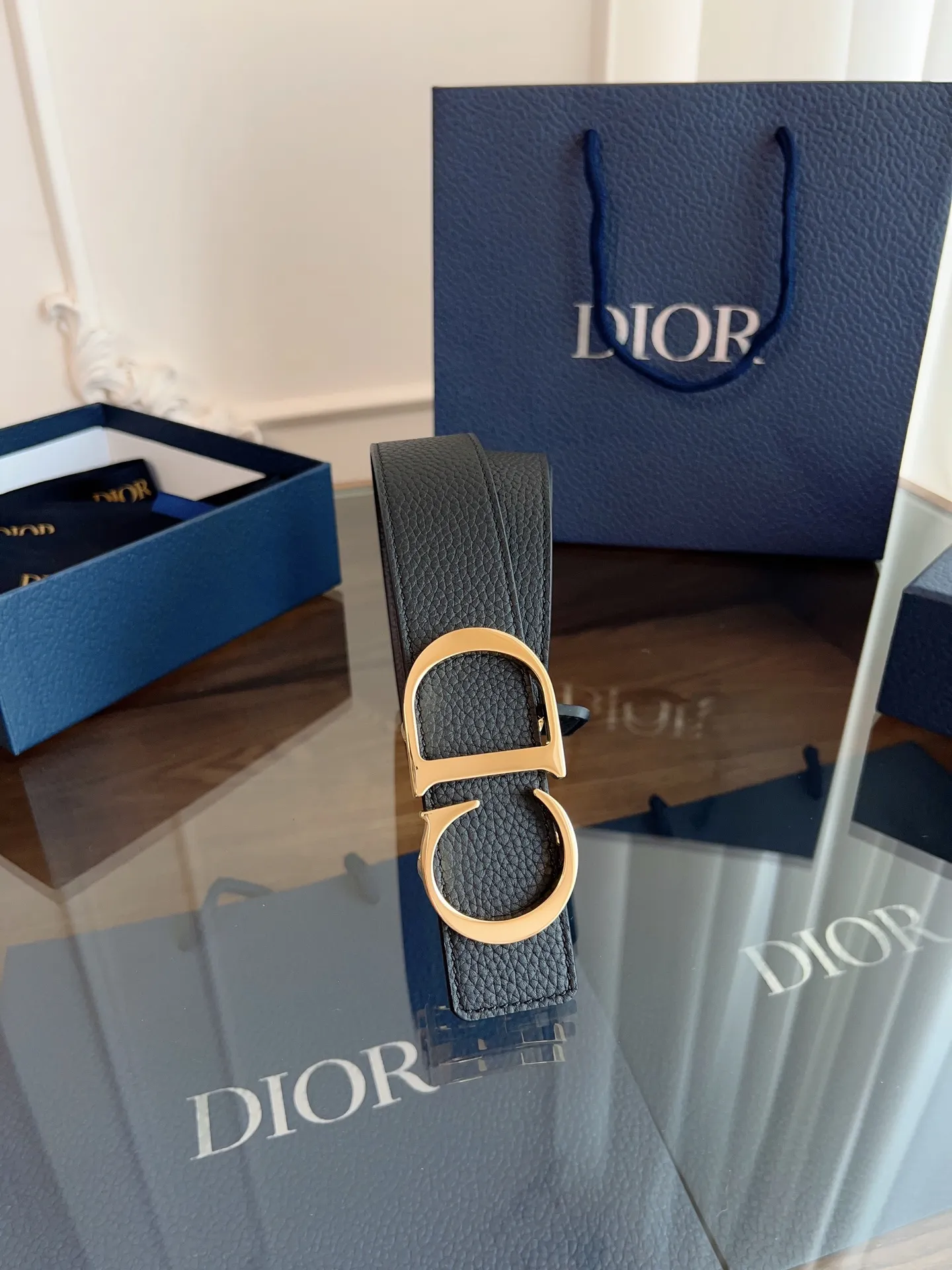 💰480💰Full package💰 💍Purchase-grade "DIOR" Dior/enhanced version🇫🇷French original leather, brown/black full leather. There is no doubt about the quality. There is no better, only the best. Size 3.5 cm