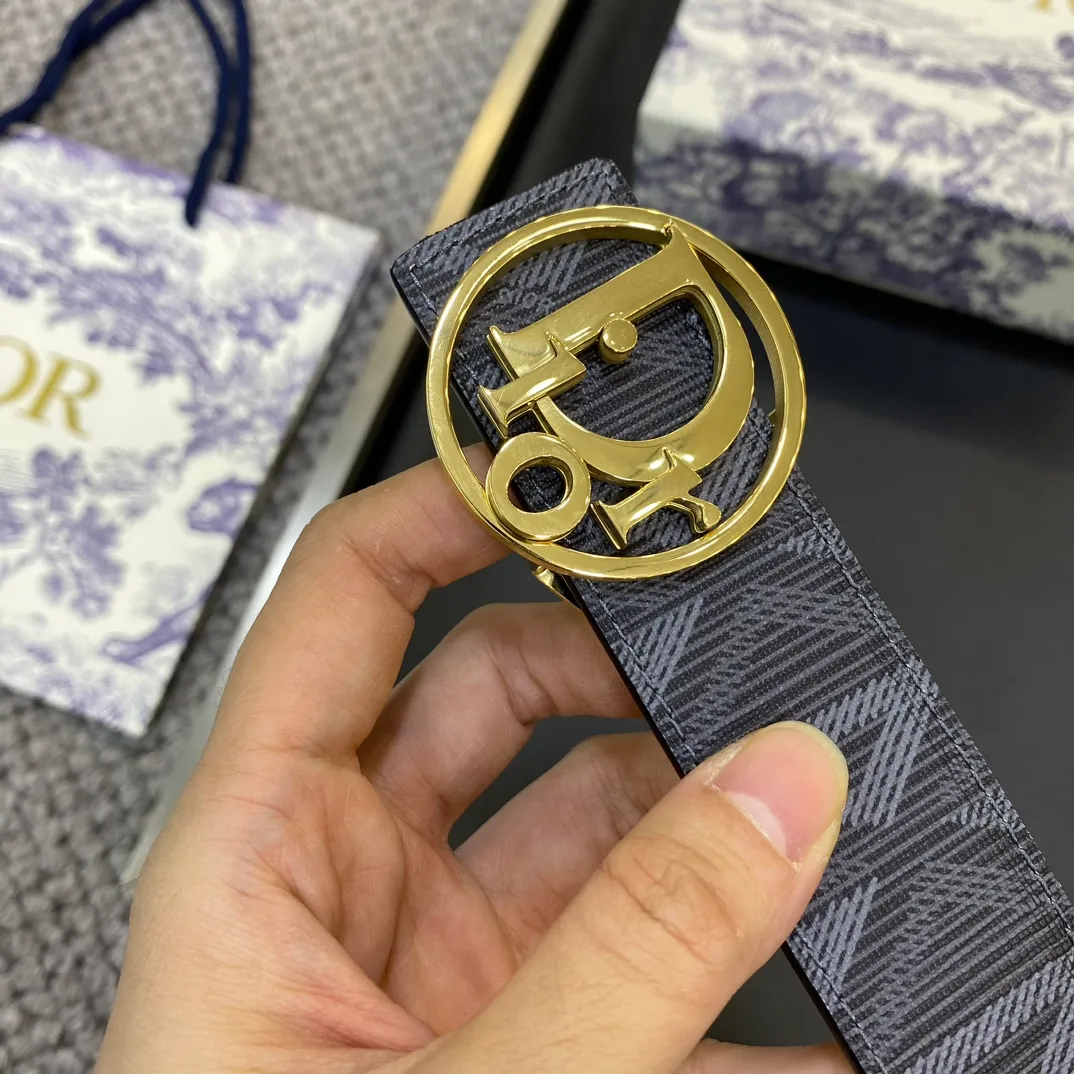 💰460💰Authentic packaging💰 💍Purchase grade Dior DIOR new stainless steel hardware width 3.5CM original imported first-layer cowhide with classic letter cloth. Matched with the original single ruthenium palladium electroplated CD buckle, feel. The oil edges are almost perfect, the original leather is customized