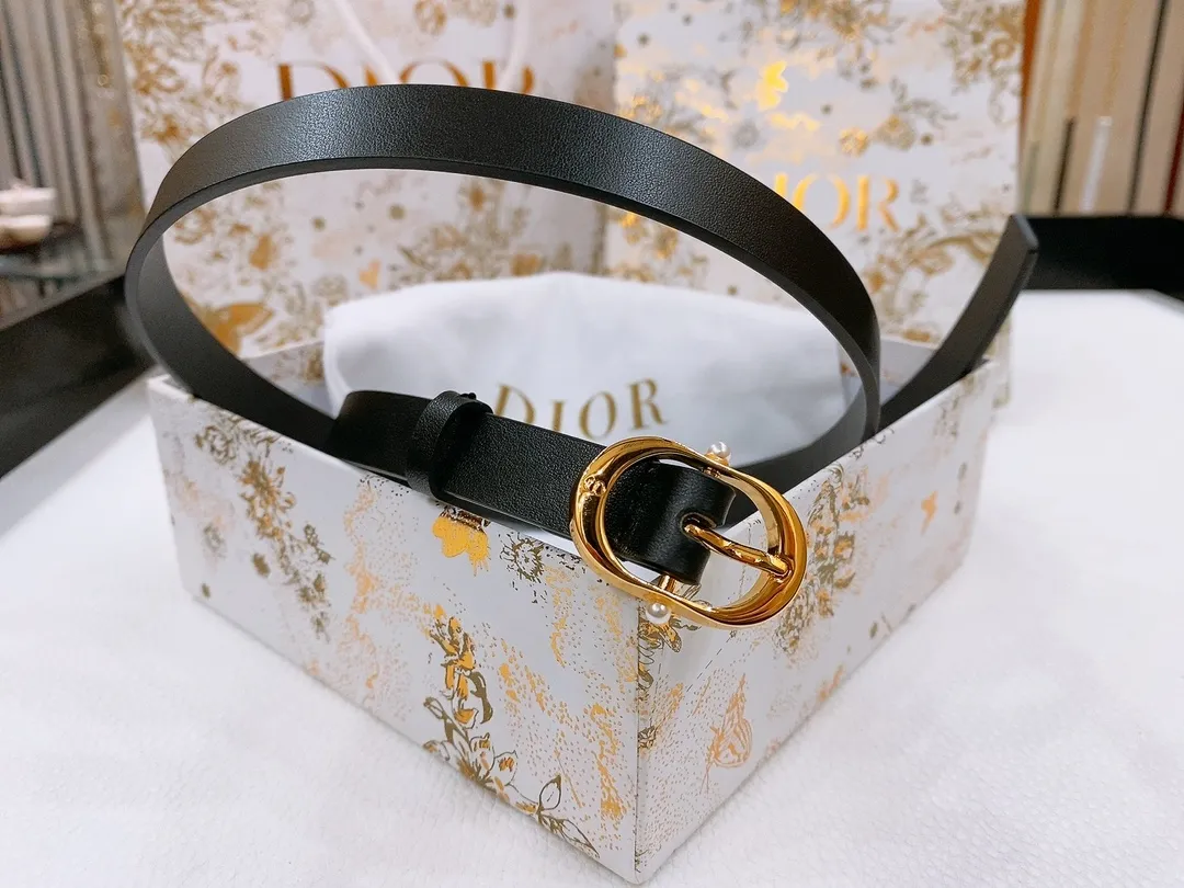💰440💰Full package💰 💍Consignment grade Dior 20mm black smooth calfskin and silver-toned crystals Dior Chic belt buckle engraved with CD logo White resin beads Christian Dior Paris signature on inner side Lustrous gold-finish metal details Calfskin, brass