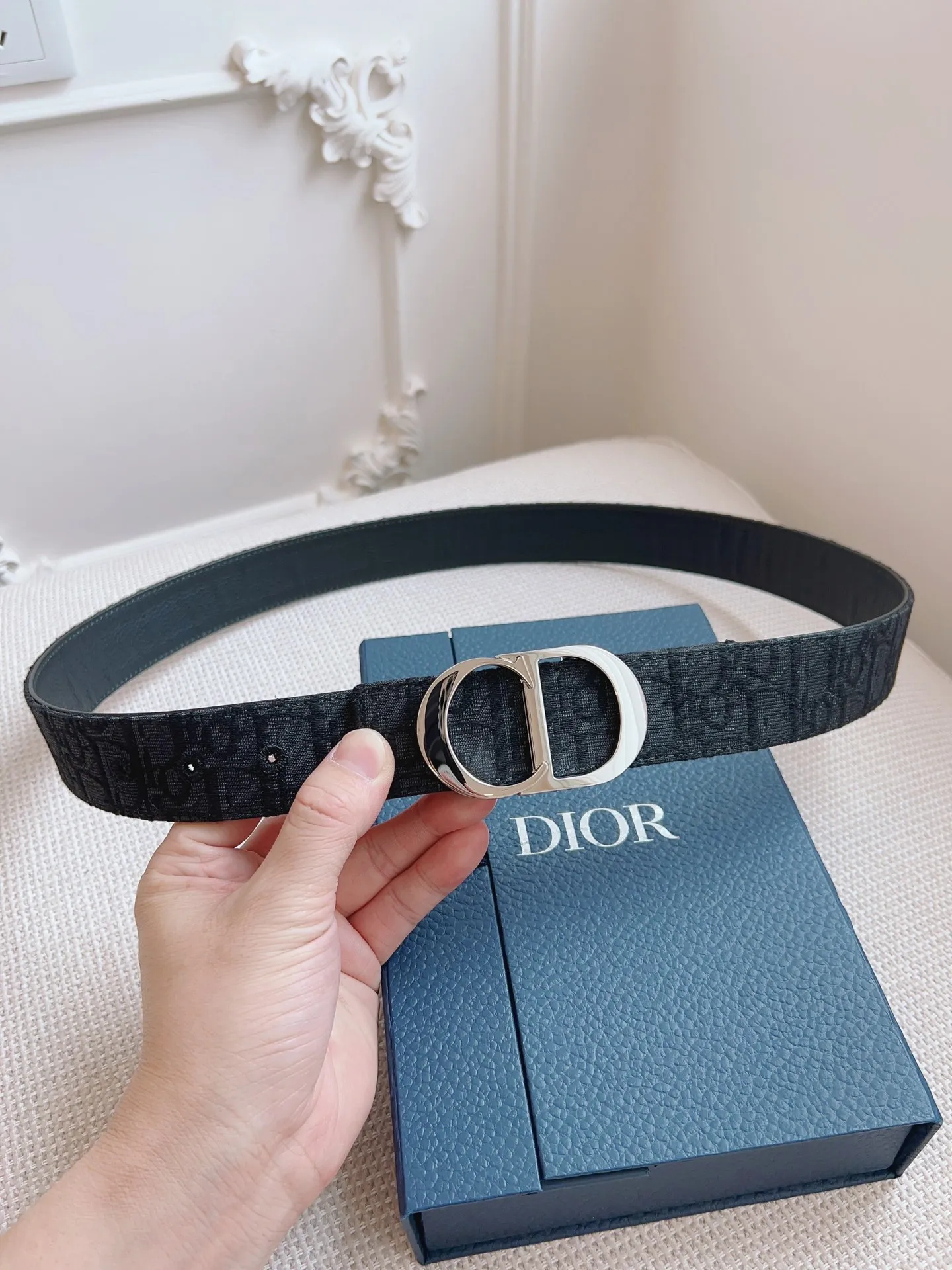 💰460💰Full package💰 💍Purchasing-grade DIOR⚡️🌹French original leather, Oblique black cloth/black cowhide. There is no doubt about the quality. There is no better, only the best. Size 3.5 cm