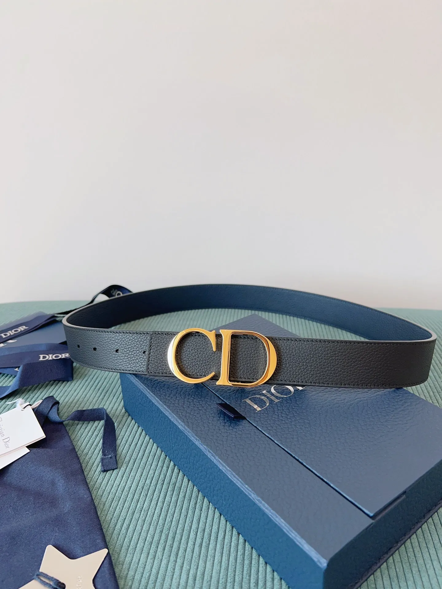💰480💰Full package💰 💍Purchase level "DIOR" Dior⚡️🌹French original leather double-sided imported first-layer cowhide⚡️🌹The quality is unquestionable. It feels soft and delicate. There is no better, only the best⚡️🌹Size 3.5 cm