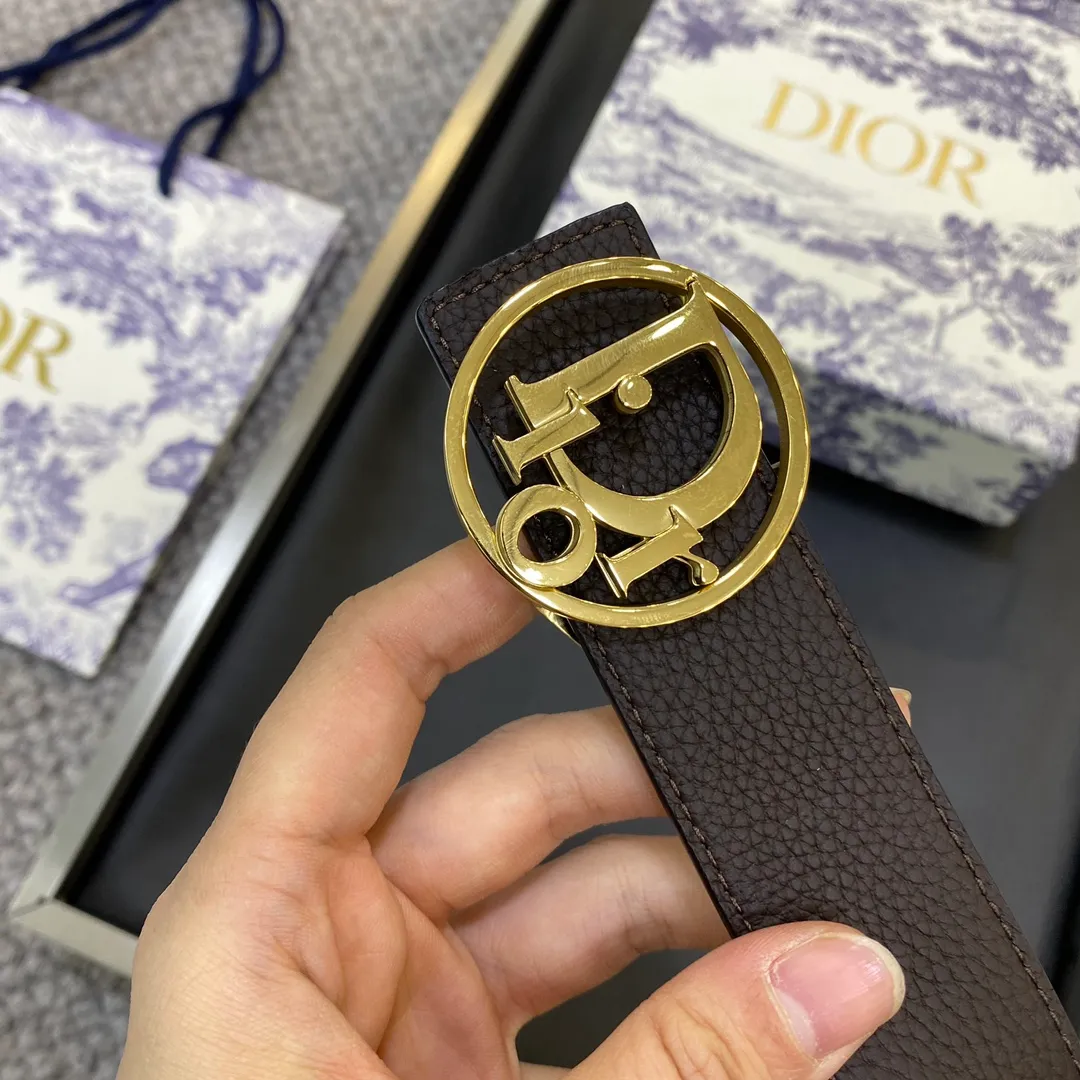 💰460💰Authentic packaging💰 💍Purchasing-grade Dior DIOR new stainless steel hardware 3.5CM wide, imported first-layer cowhide with classic letter cloth. Matched with the original single ruthenium-palladium electroplated CD buckle, feel. The oil edges are almost perfect, the original leather is customized