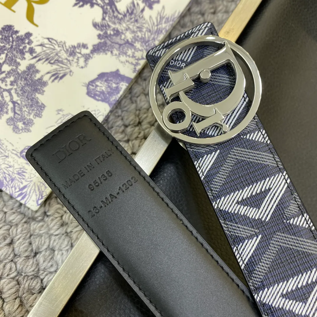 💰460💰Authentic packaging💰 💍Purchase grade Dior DIOR new stainless steel hardware width 3.5CM original imported first-layer cowhide with classic letter cloth. Matched with the original single ruthenium palladium electroplated CD buckle, feel. The oil edges are almost perfect, the original leather is customized