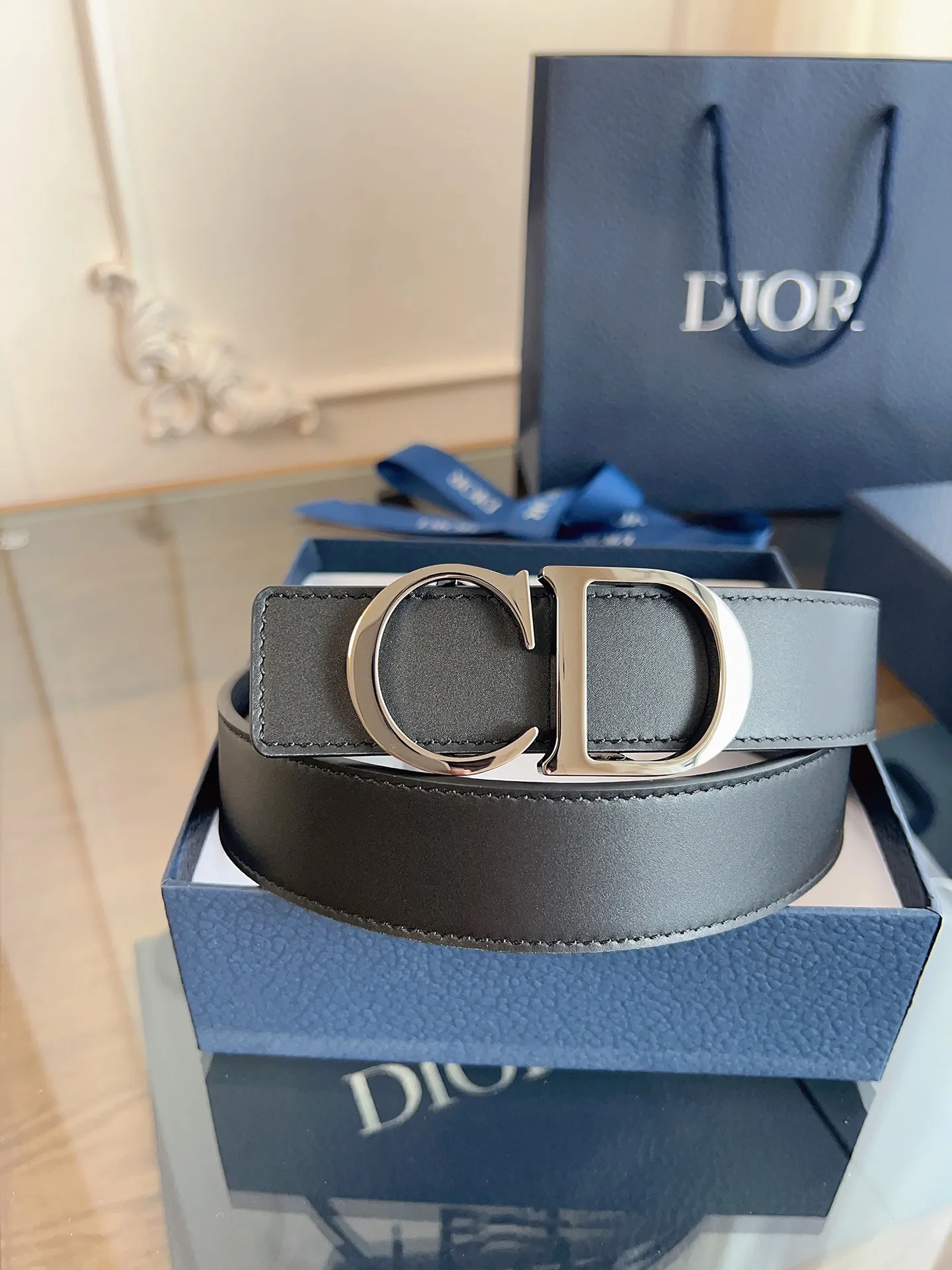 💰460💰Full package💰💍Purchasing-grade DIOR⚡️🌹Enhanced version🇫🇷French original leather, double-sided black full leather. There is no doubt about the quality. There is no better, only the best⚡️🌹Size 3.5 cm