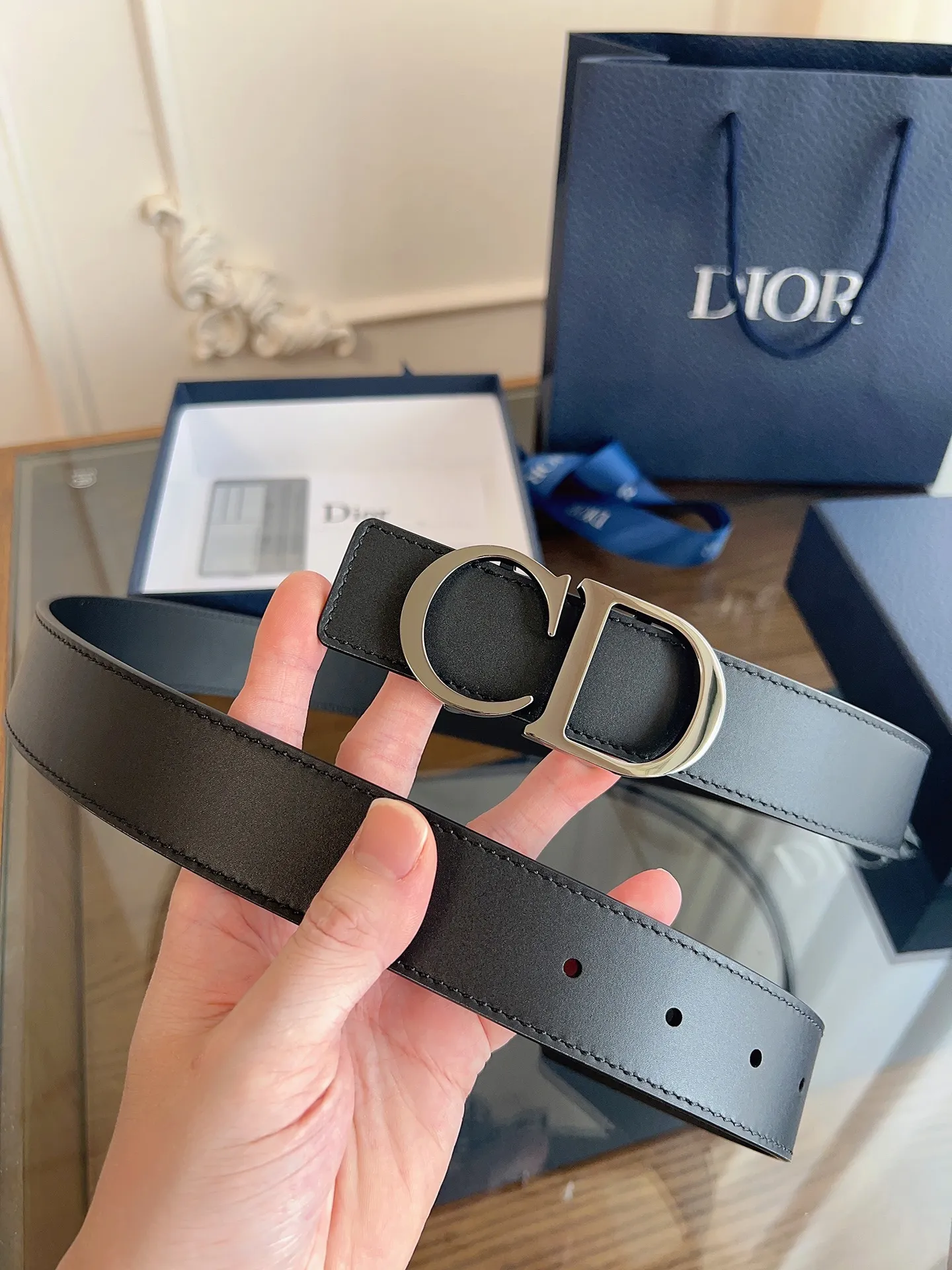 💰460💰Full package💰💍Purchasing-grade DIOR⚡️🌹Enhanced version🇫🇷French original leather, double-sided black full leather. There is no doubt about the quality. There is no better, only the best⚡️🌹Size 3.5 cm
