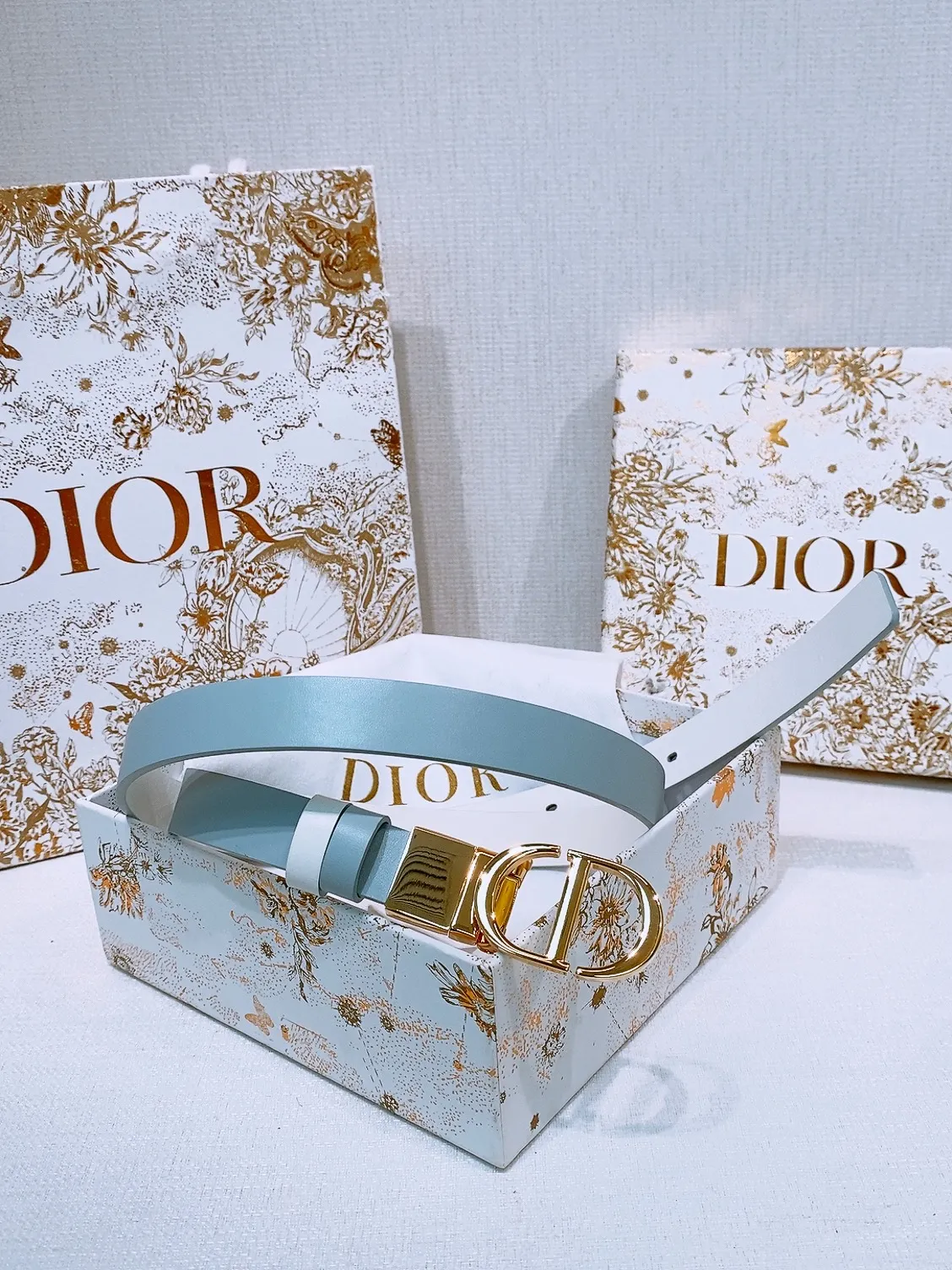 💰440💰Full package💰 💍Purchase level Dior⚡️🌹Montaigne *CD* belt Decorated with *Christian Dior* logo Glossy gold finish metal details Two detachable rings Calfskin belt⚡️🌹2.0cm