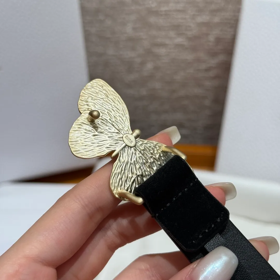 💰440💰Full package💰 💍Purchase level Dior⚡️Good new women's belt 24 early spring Metamorphose belt, 20mm suede design on the front, smooth cow leather on the back, super popular, butterfly buckle series.⚡️🌹Width 2.0cm