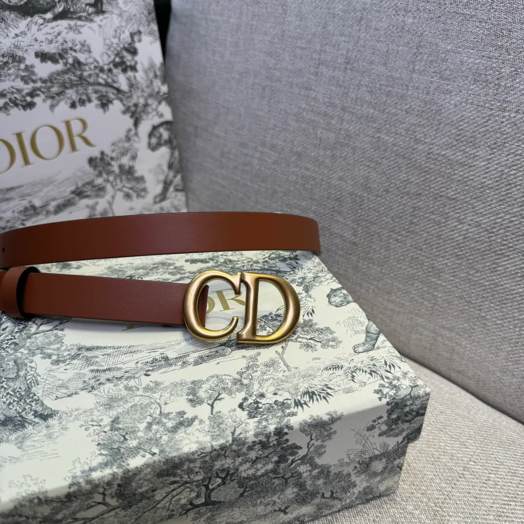 💰420💰Full set of packaging💰 💍Purchasing-grade Dior series⚡️High-end quality cowhide, imported first-layer cowhide and base leather matching⚡️Leather version genuine mold opening, buckle head palladium-plated fine pure copper buckle⚡️Width 2.0cm, high-definition real photo