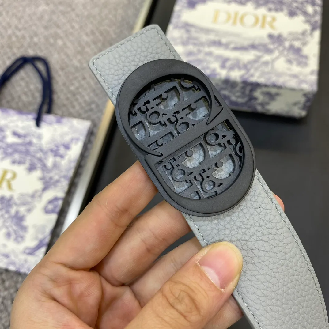 💰460💰Authentic packaging💰 💍Purchase grade Dior DIOR new stainless steel hardware width 3.5CM original imported first-layer cowhide with classic letter cloth. Matched with the original single ruthenium palladium electroplated CD buckle, feel. The oil edges are almost perfect, the original leather is customized