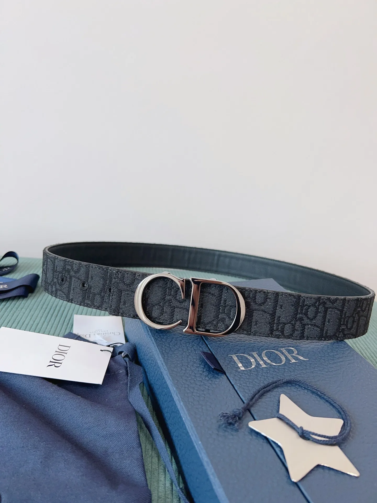 💰480💰Full package💰 💍Purchase level "DIOR" Dior⚡️🌹French original leather double-sided imported first-layer cowhide⚡️🌹The quality is unquestionable. It feels soft and delicate. There is no better, only the best⚡️🌹Size 3.5 cm