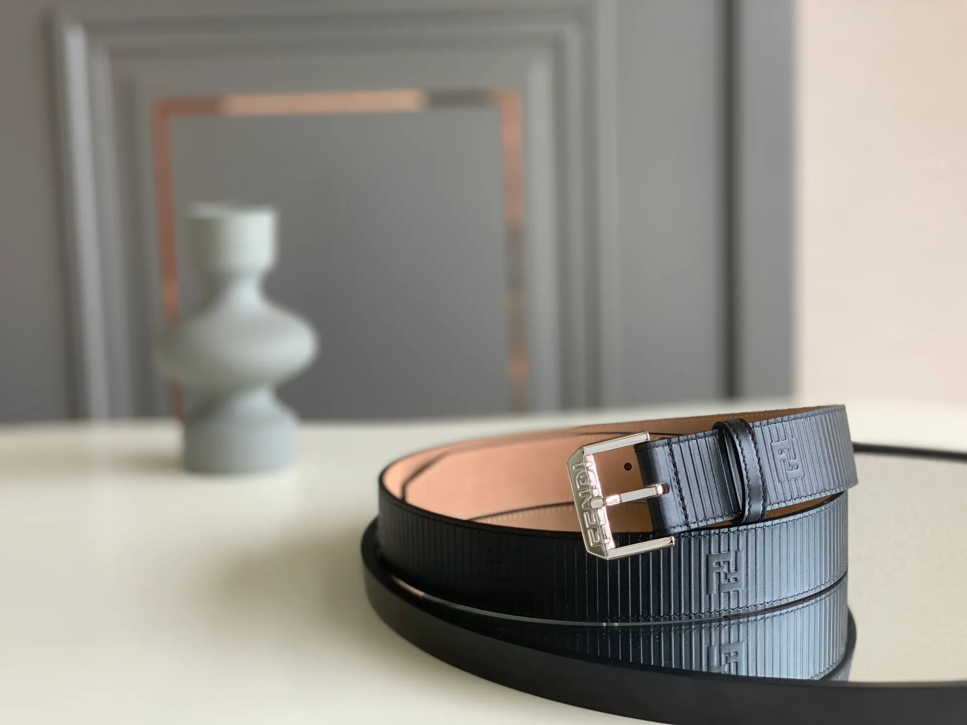 💰520💰Full package💰 💍Purchasing-grade FENDI belt, embossed calfskin imported from Italy, 3.5cm original tree paste leather bottom mark, BAGUETTE series palladium-plated belt buckle with chain buckle💓💓💓