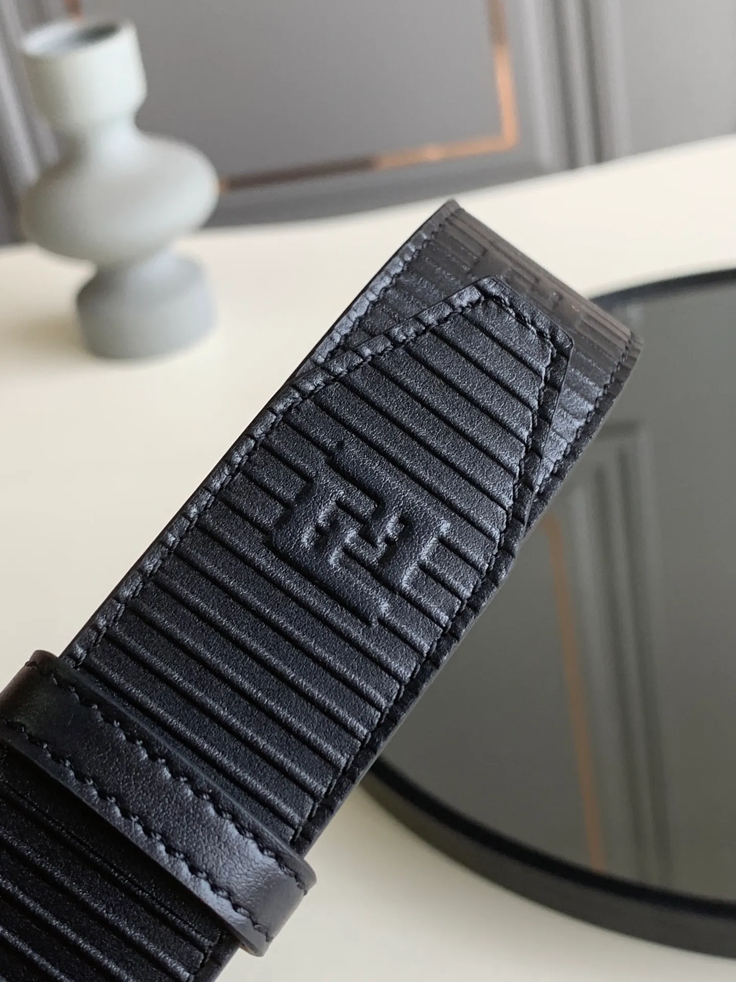 💰520💰Full package💰 💍Purchasing-grade FENDI belt, embossed calfskin imported from Italy, 3.5cm original tree paste leather bottom mark, BAGUETTE series palladium-plated belt buckle with chain buckle💓💓💓