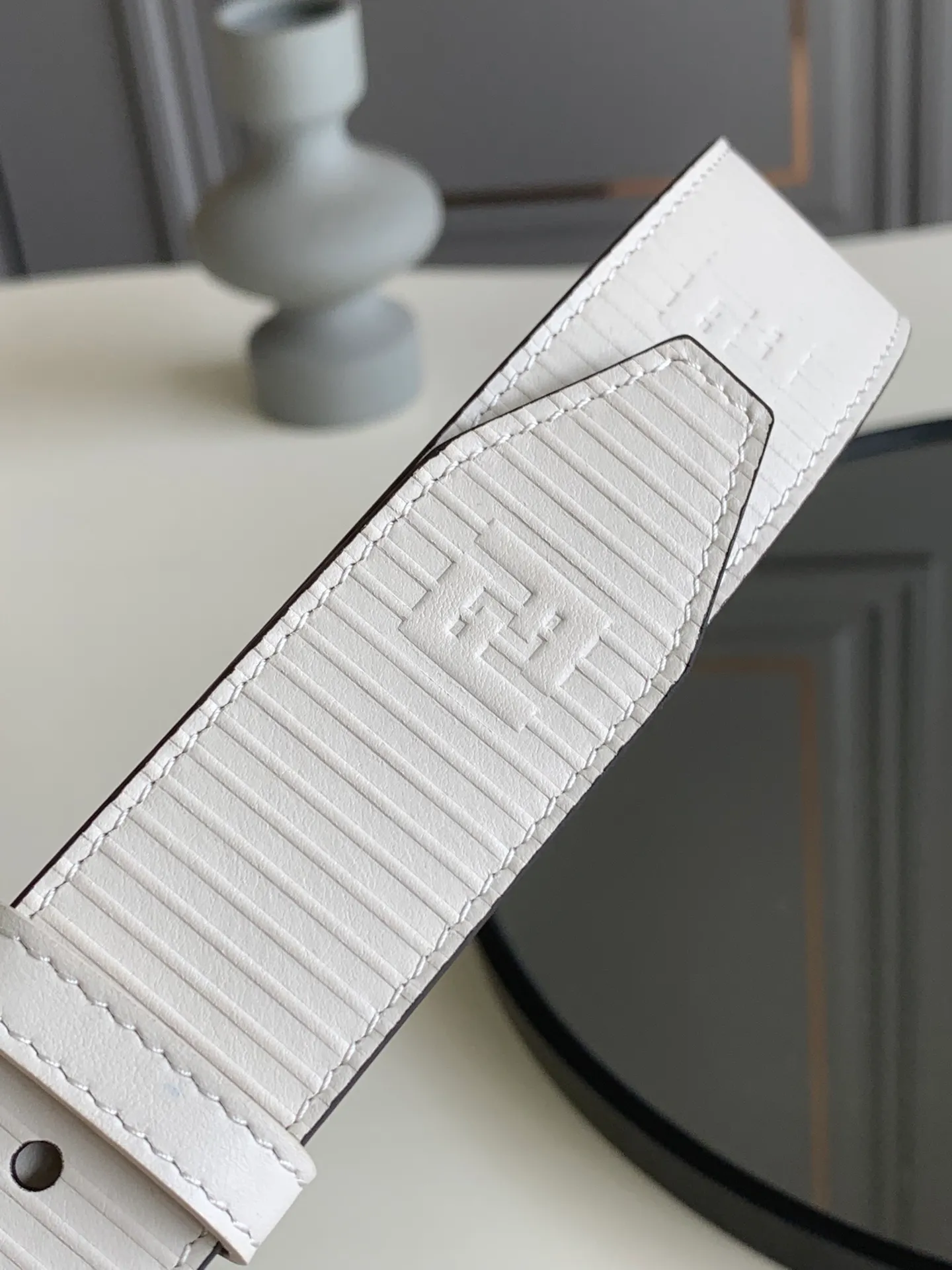 💰520💰Full package💰 💍Purchasing-grade FENDI belt, embossed calfskin imported from Italy, 3.5cm original tree paste leather bottom mark, BAGUETTE series palladium-plated belt buckle with chain buckle💓💓💓