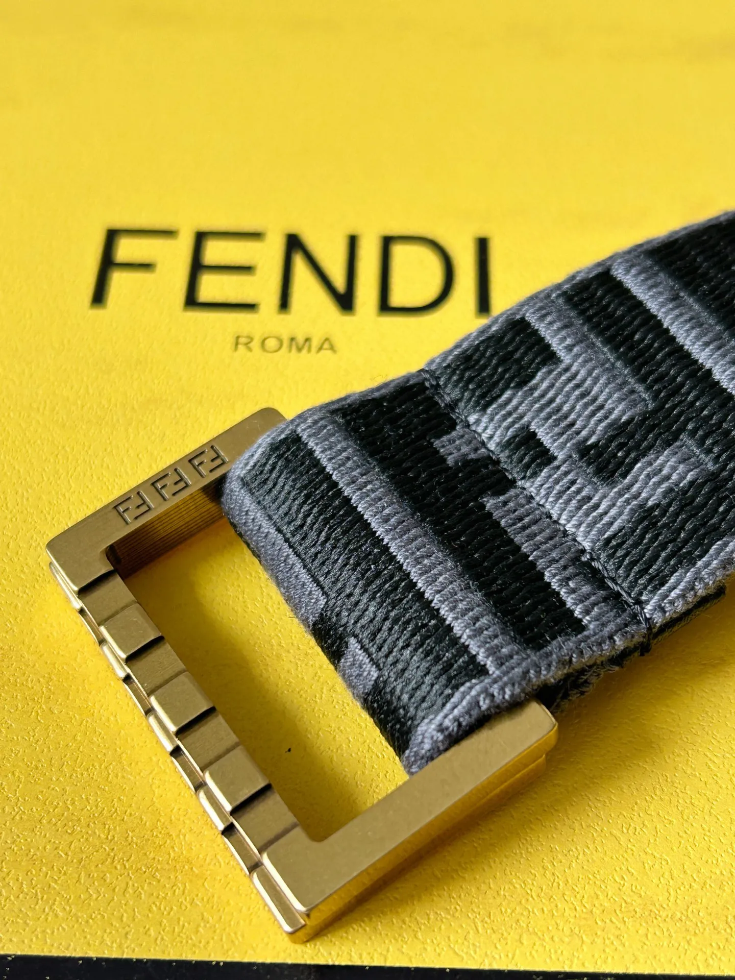 💰440💰Complete package💰 💍Purchase level FENDI (Fendi) counter same style Men's casual webbing 4.0cm wide Satin material showing gray and black jacquard FF pattern Retro silver metal double-ring buckle adjustable low-key fashion casual