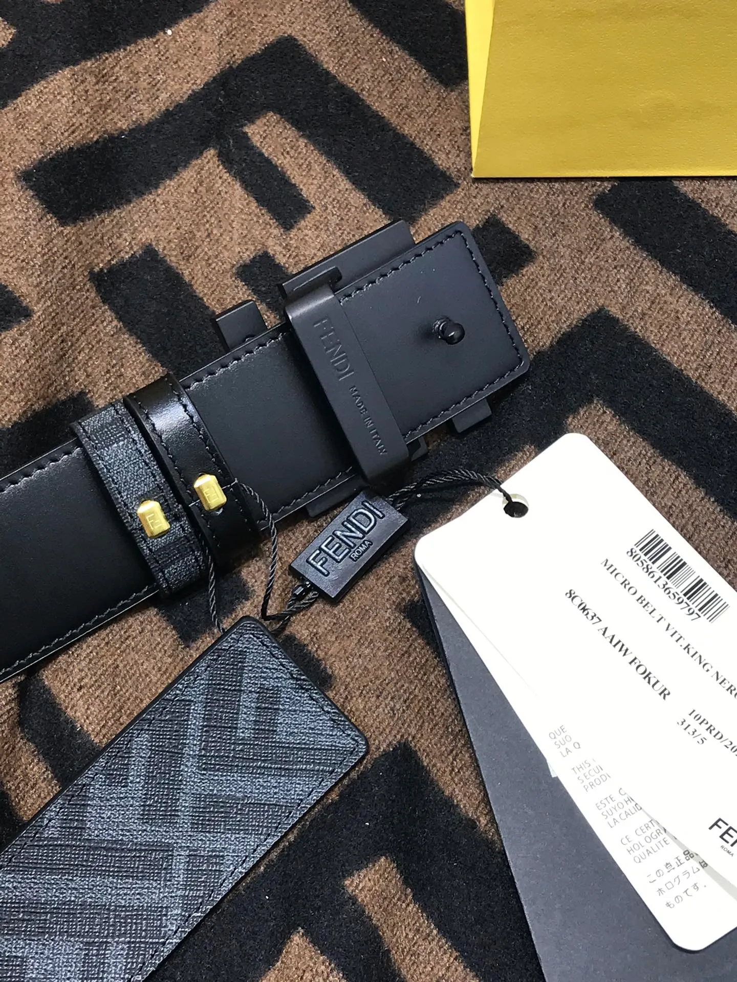 💰520💰Full set of packaging💰 💍Purchase grade Fendi 38 MM wide, supports NFC chip scanning, logo-shaped belt, original F brushed gun color rivet buckle, imported original calf pattern with presbyopia, soft touch, gold-plated surface metal products, quality assurance, details are not market currency!