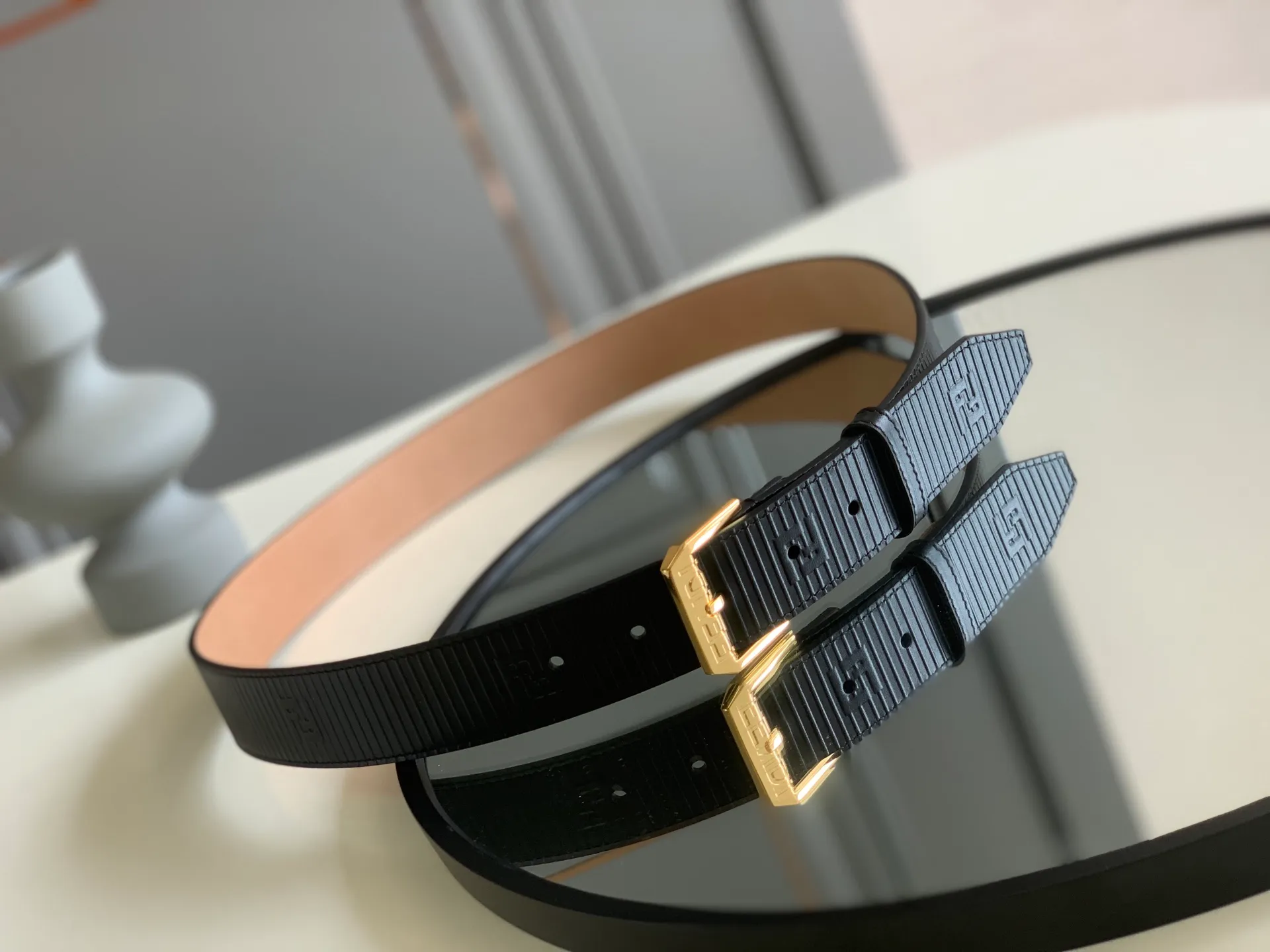 💰520💰Full package💰 💍Purchasing-grade FENDI belt, embossed calfskin imported from Italy, 3.5cm original tree paste leather bottom mark, BAGUETTE series palladium-plated belt buckle with chain buckle💓💓💓