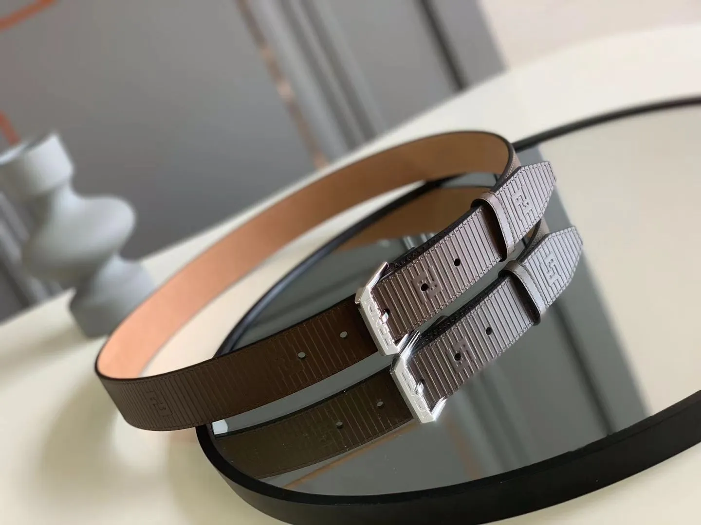 💰520💰Full package💰 💍Purchasing-grade FENDI belt, embossed calfskin imported from Italy, 3.5cm original tree paste leather bottom mark, BAGUETTE series palladium-plated belt buckle with chain buckle💓💓💓
