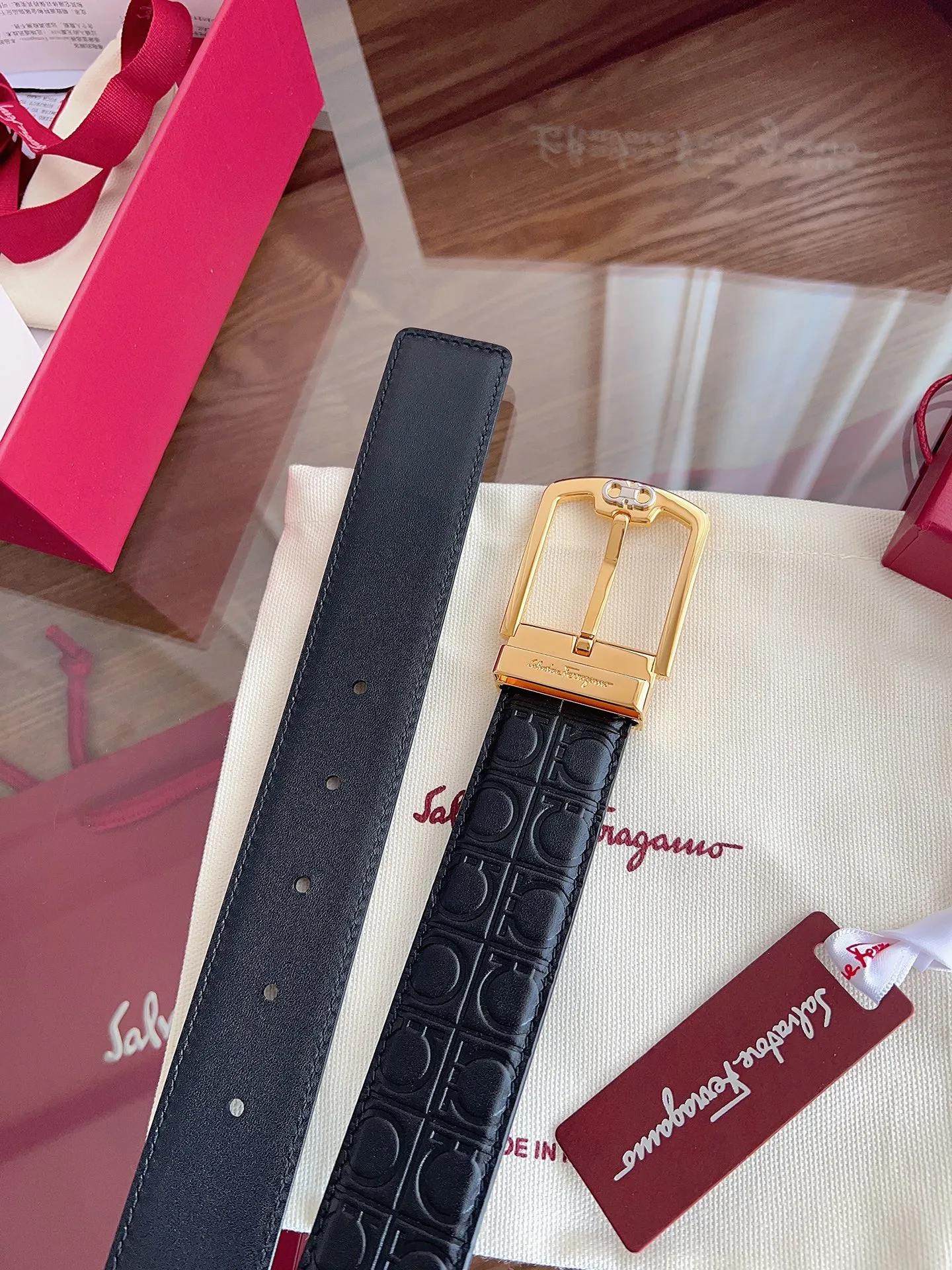 💰440💰Full package💰 💍Purchase-grade Ferragamo⚡️🌹3.5cm original leather. Upgraded precision brass hardware, genuine factory IP plating! Original match,
