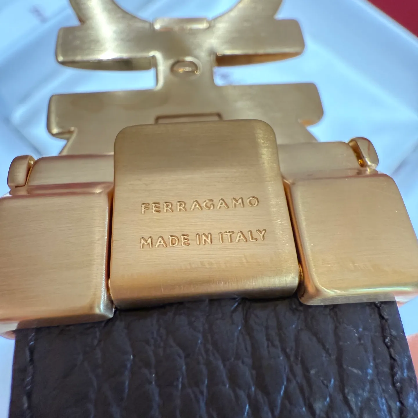 💰440💰Complete package💰 💍Purchase-grade Ferragamo⚡️🌹Double-sided Italian imported original black matching☕️New high-quality palladium-plated buckle Width 35mm Double-sided usable The belt is adjustable and can be cut as needed to achieve a slimming effect