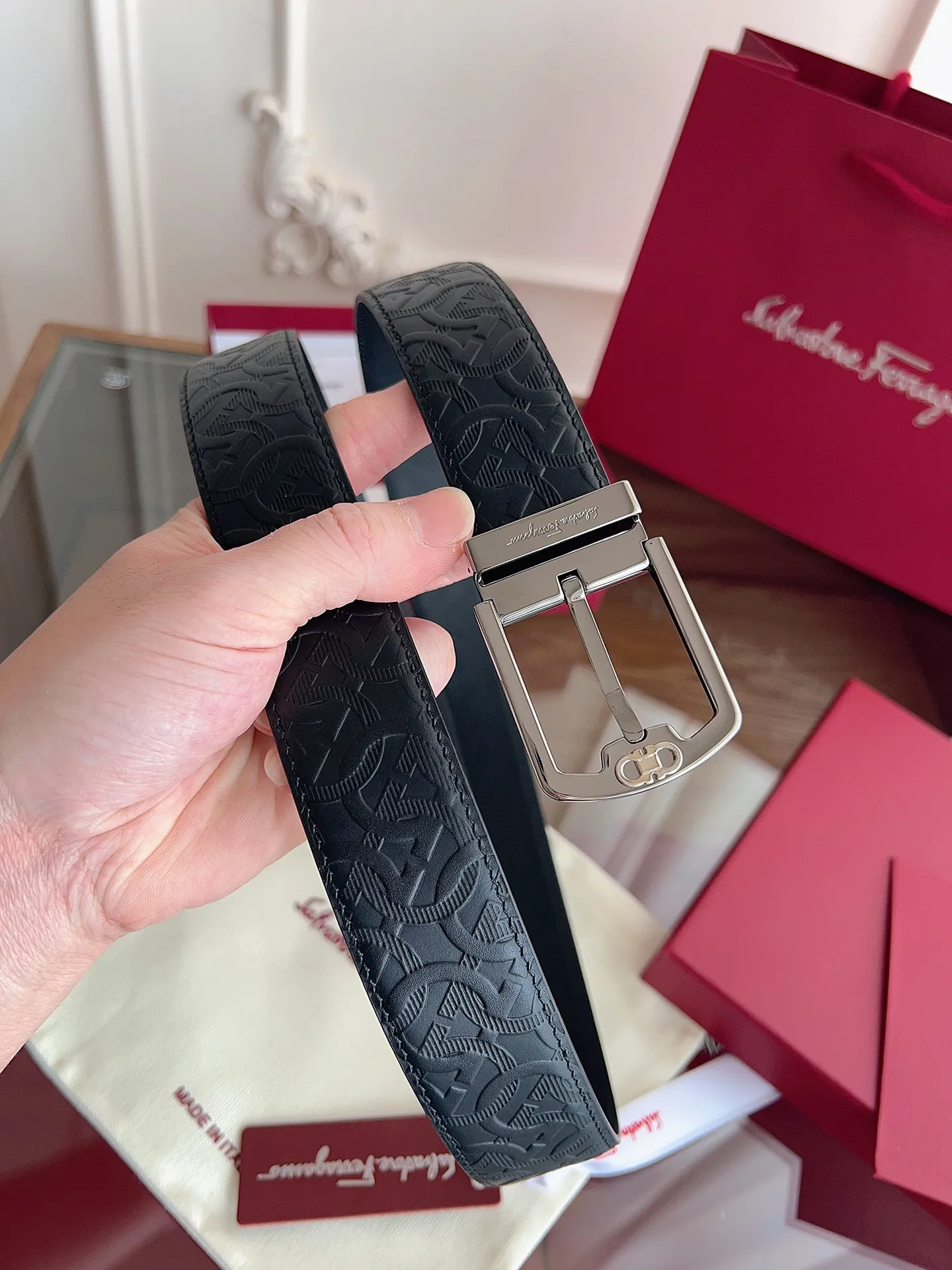 💰440💰Full package💰 💍Purchase-grade Ferragamo⚡️🌹3.5cm original leather. Upgraded precision brass hardware, genuine factory IP plating! Original match,
