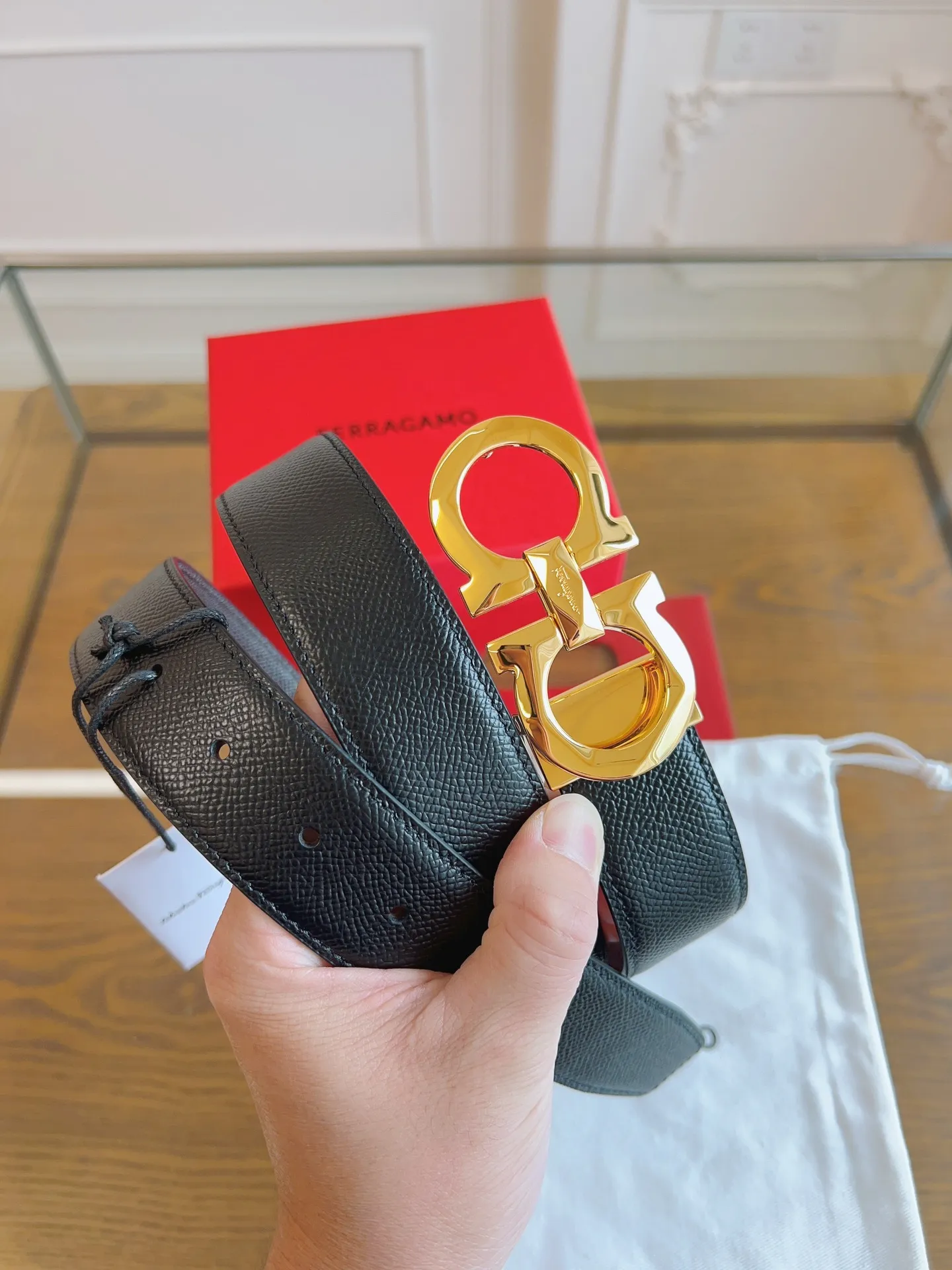 💰440💰Full package💰 💍Purchasing-grade Ferragamo 3.5cm original leather. Precision brass hardware, genuine factory IP plating! Original match,