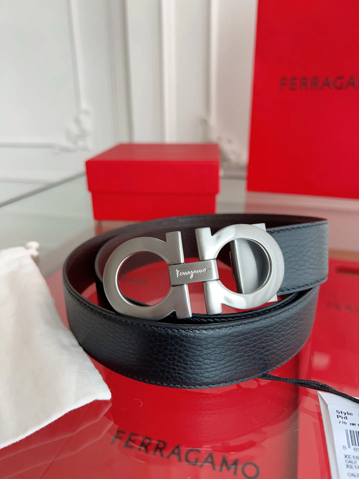 💰440💰Full set of packaging💰 💍Purchase grade Ferragamo 3.5cm original leather. Precision brass hardware upgraded version nfc chip, genuine factory IP plating! Original match,