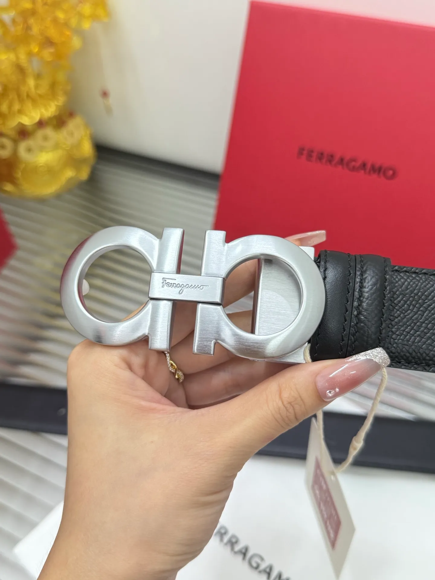 ✅Width: 𝟑.𝟱𝗰𝗺 ❑ Ferragamo ❑ Supports 𝐍𝐅𝐂 anti-counterfeiting identification · Anti-counterfeiting identification with integrated chip on the plate ❗️The length can be cut/double-sided can be used Original imported calfskin + high-quality pure copper hardware buckle P460