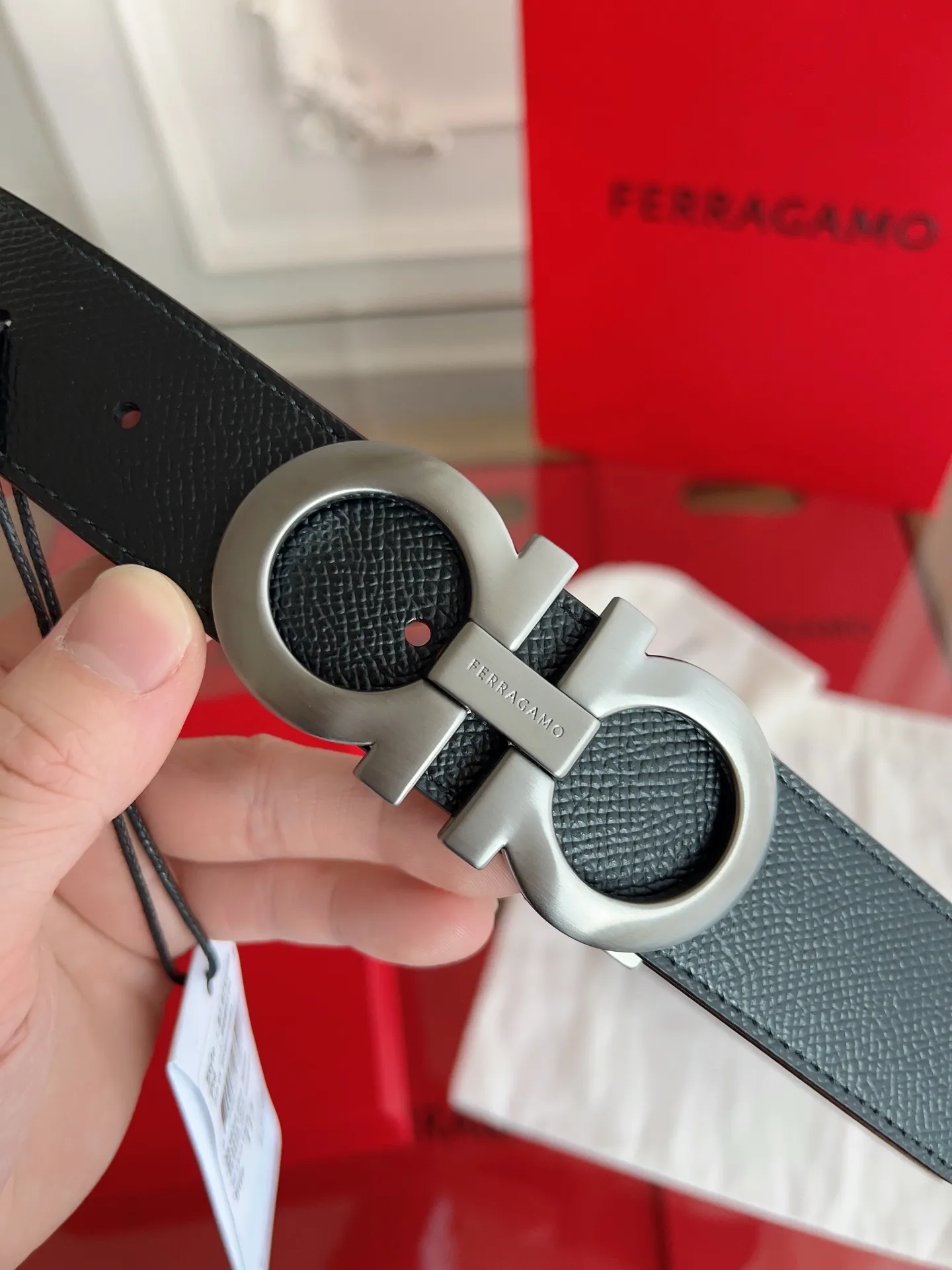 💰440💰Full set of packaging💰 💍Purchase grade Ferragamo Width 3.5cm⚡️🌹Imported leather. Precision brass hardware upgraded version nfc chip⚡️🌹Genuine factory IP plating! Original matching⚡️🌹
