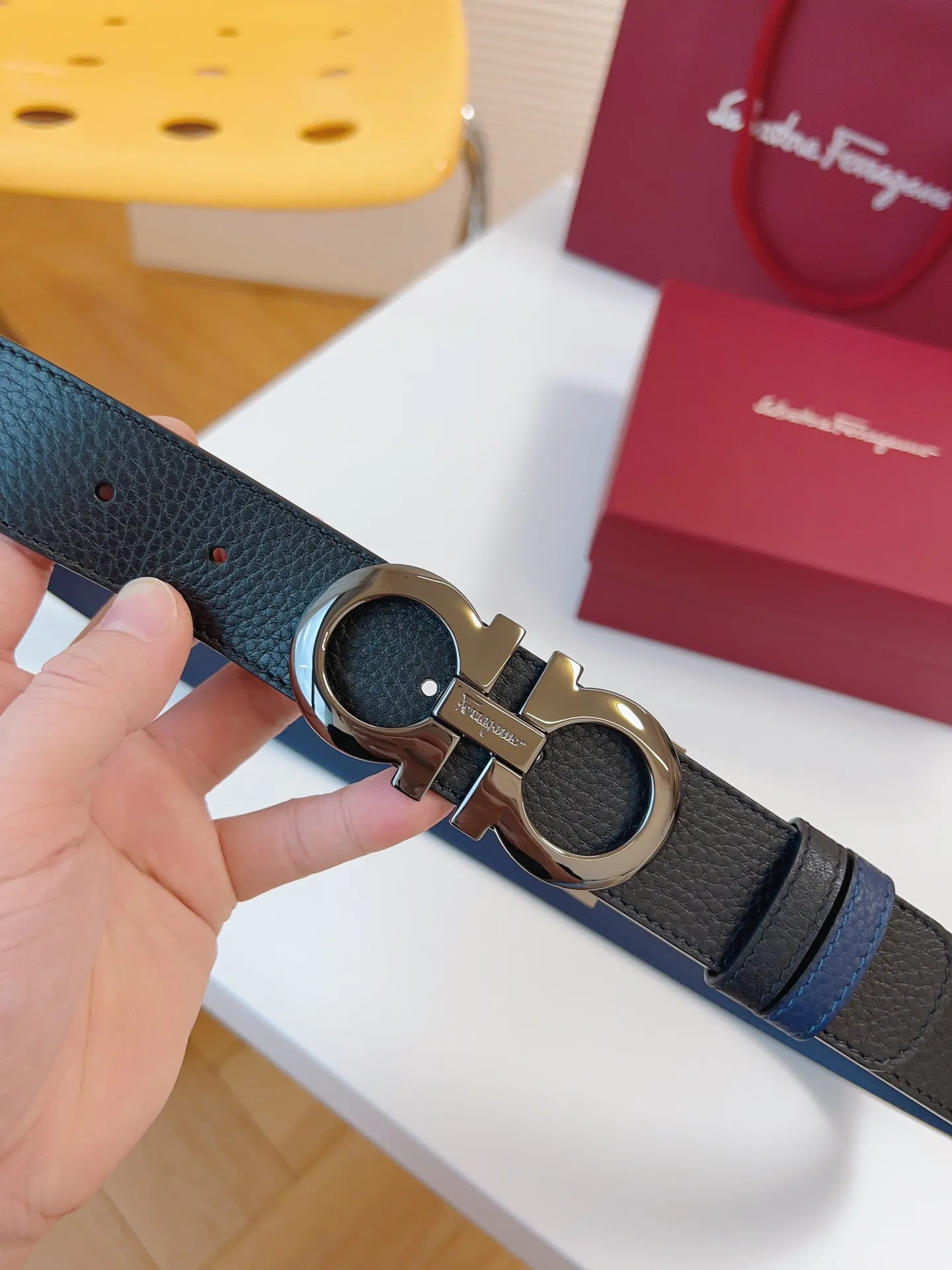 💰440💰Authentic packaging💰 💍Purchase-grade Ferragamo, details make everything. The Ferragamo belt series is made of the finest materials and exquisite craftsmanship, achieving a rich and colorful style selection and a versatile and practical elegant style. The elegant buckle combines exquisite materials to show a low-key and gorgeous modern charm. Belt width: 35mm
