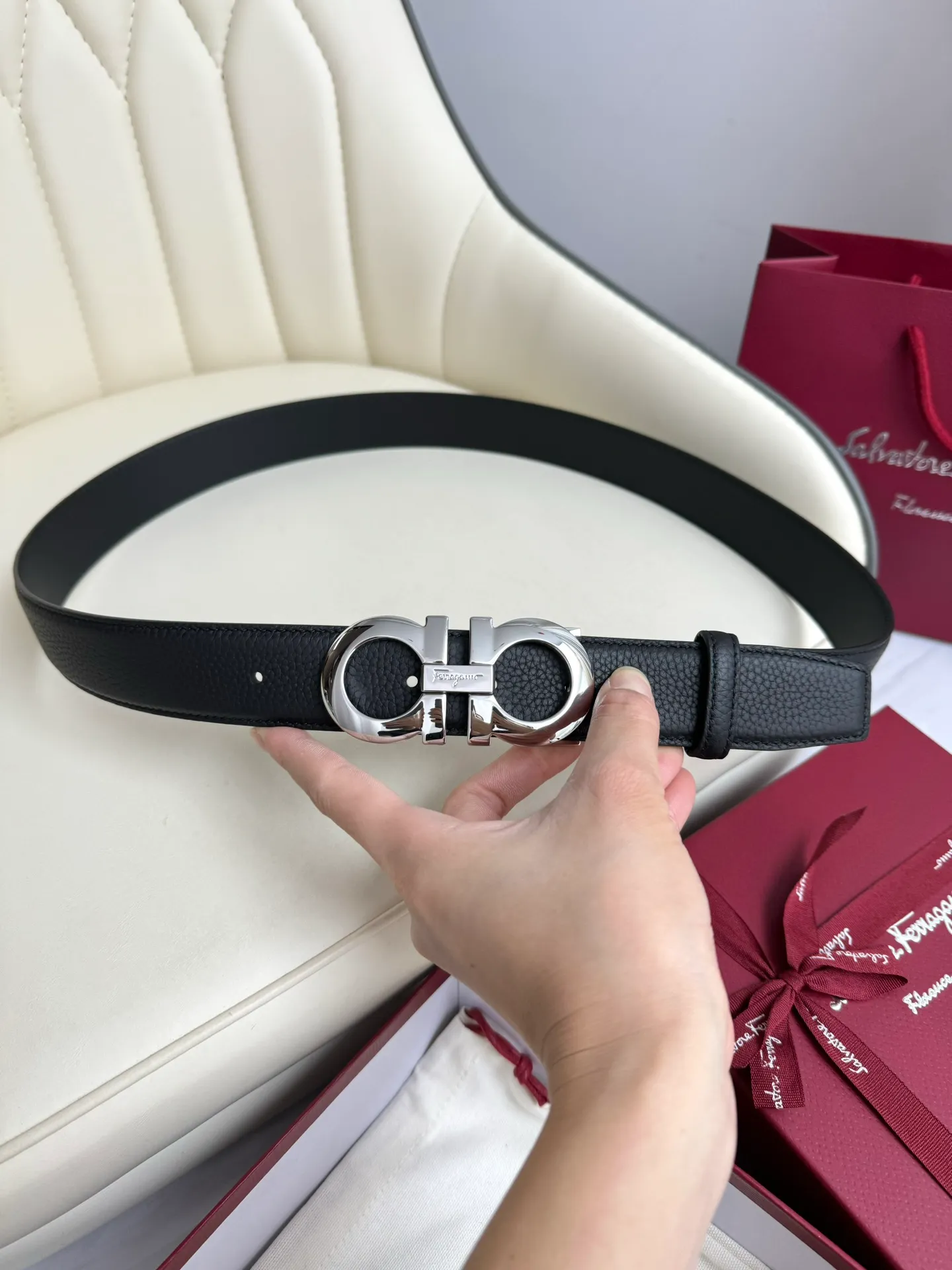 💰440💰Full set of packaging💰 💍Purchase-grade Ferragamo Double-sided original imported first-layer cowhide, double-sided use, vacuum electroplated copper buckle, exquisite workmanship, counter quality! Fashionable, casual and versatile items are on sale! Comes with full counter packaging, width 3.5cm
