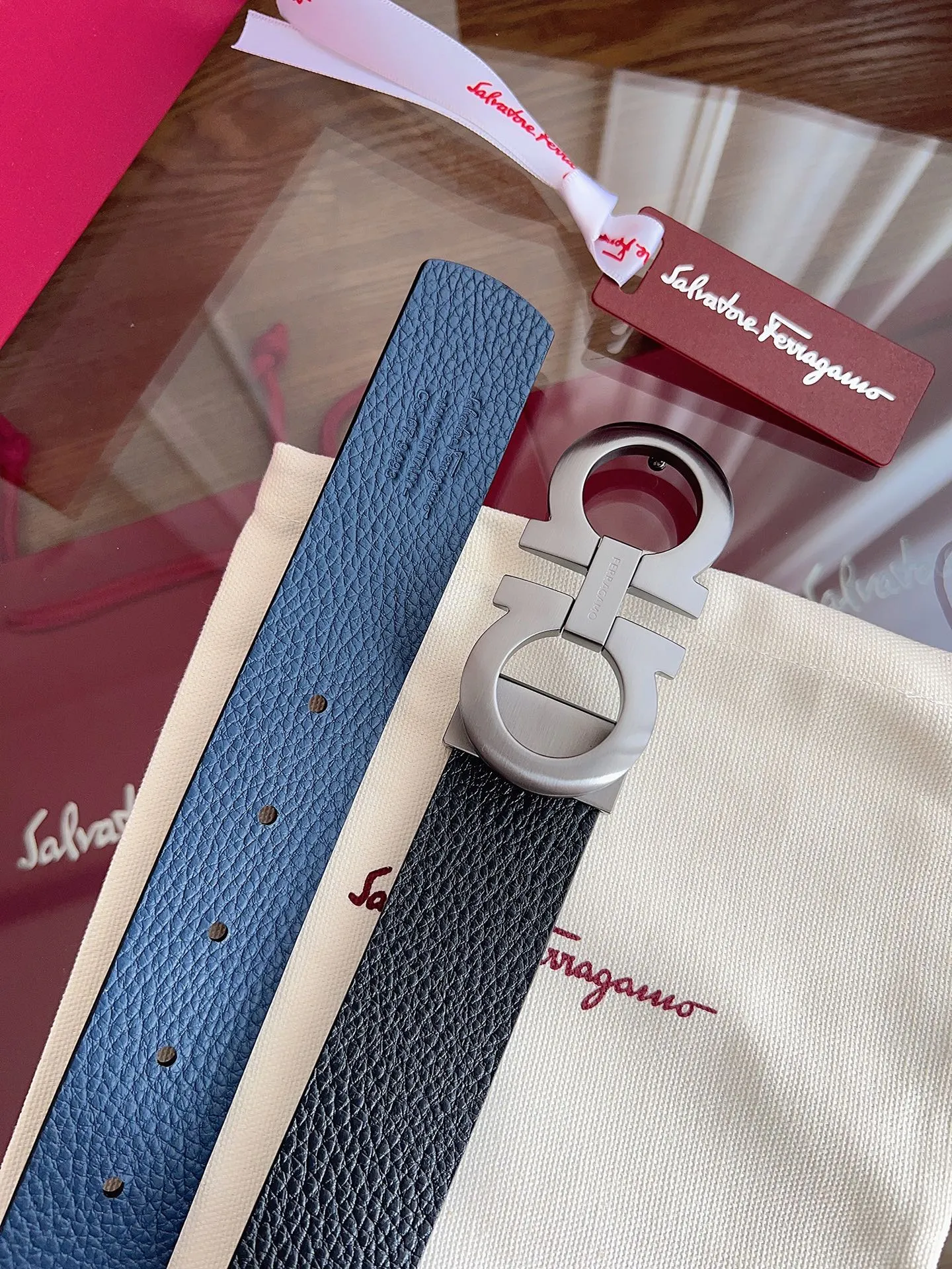 💰440💰Full package💰 💍Purchase-grade Ferragamo⚡️🌹3.5cm original leather. Upgraded precision brass hardware, genuine factory IP plating! Original match,