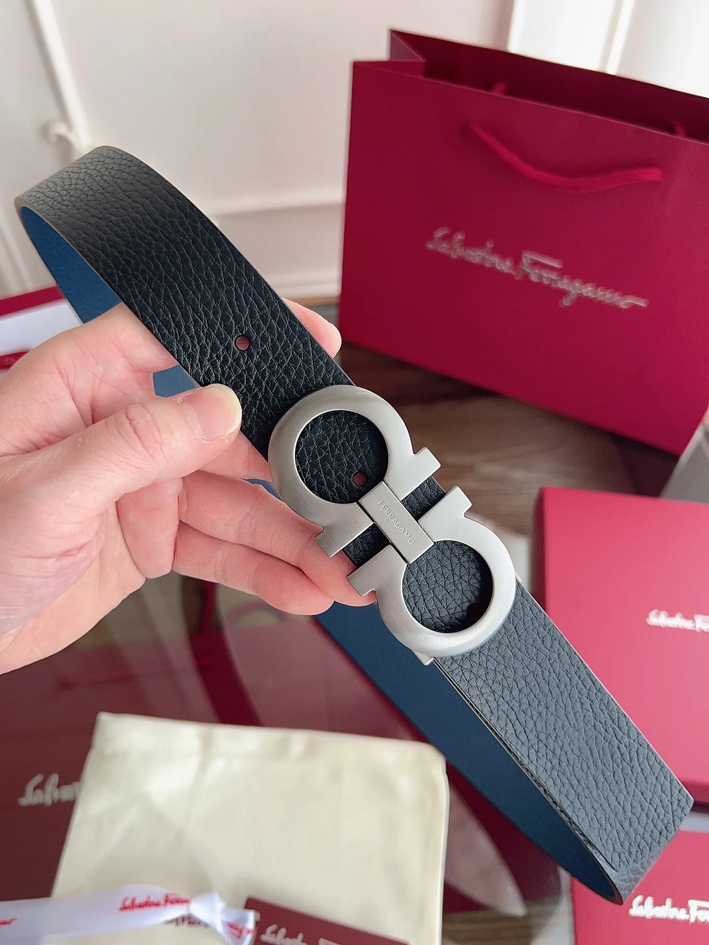 💰440💰Full package💰 💍Purchase-grade Ferragamo⚡️🌹3.5cm original leather. Upgraded precision brass hardware, genuine factory IP plating! Original match,