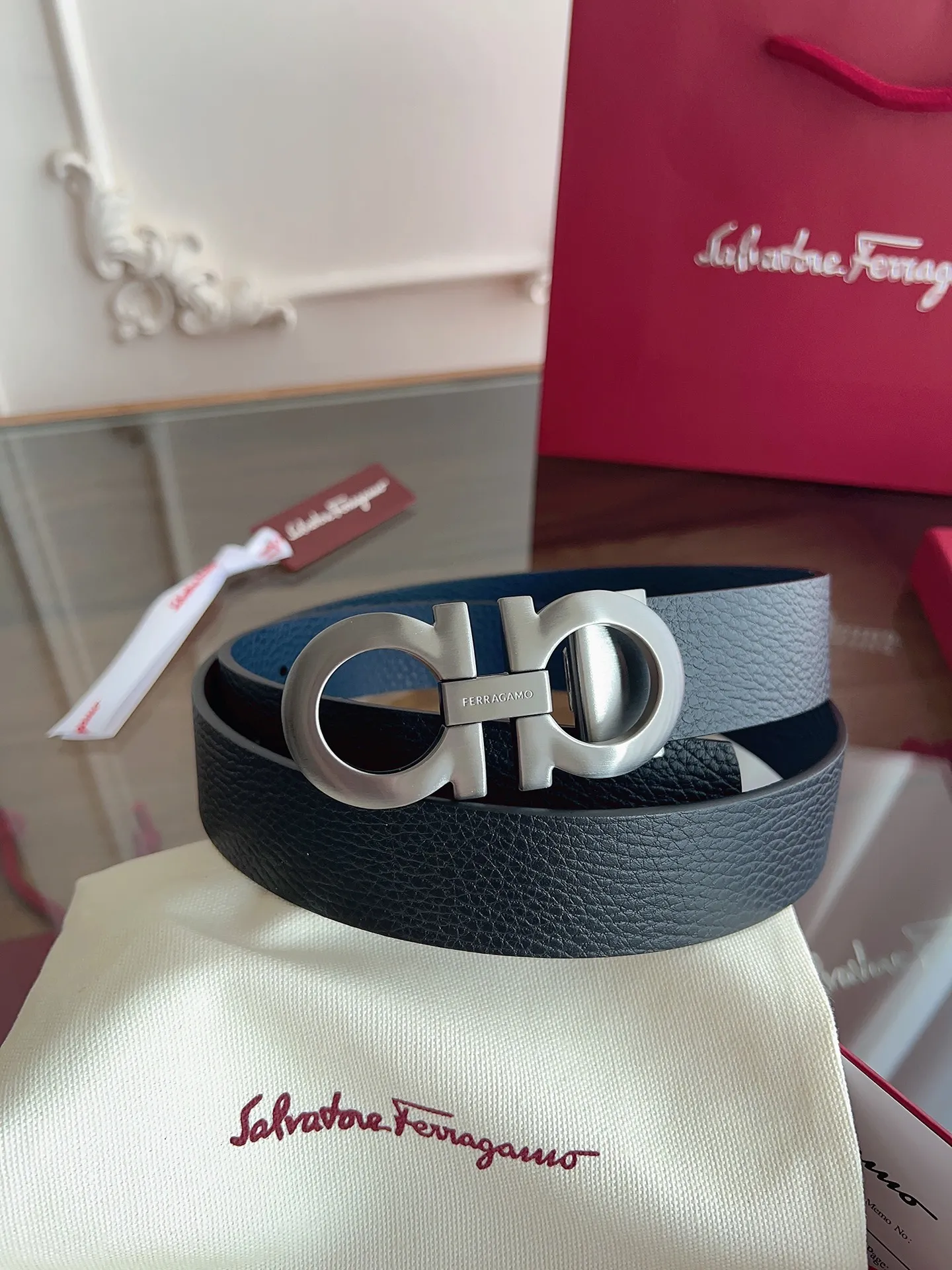 💰440💰Full package💰 💍Purchase-grade Ferragamo⚡️🌹3.5cm original leather. Upgraded precision brass hardware, genuine factory IP plating! Original match,