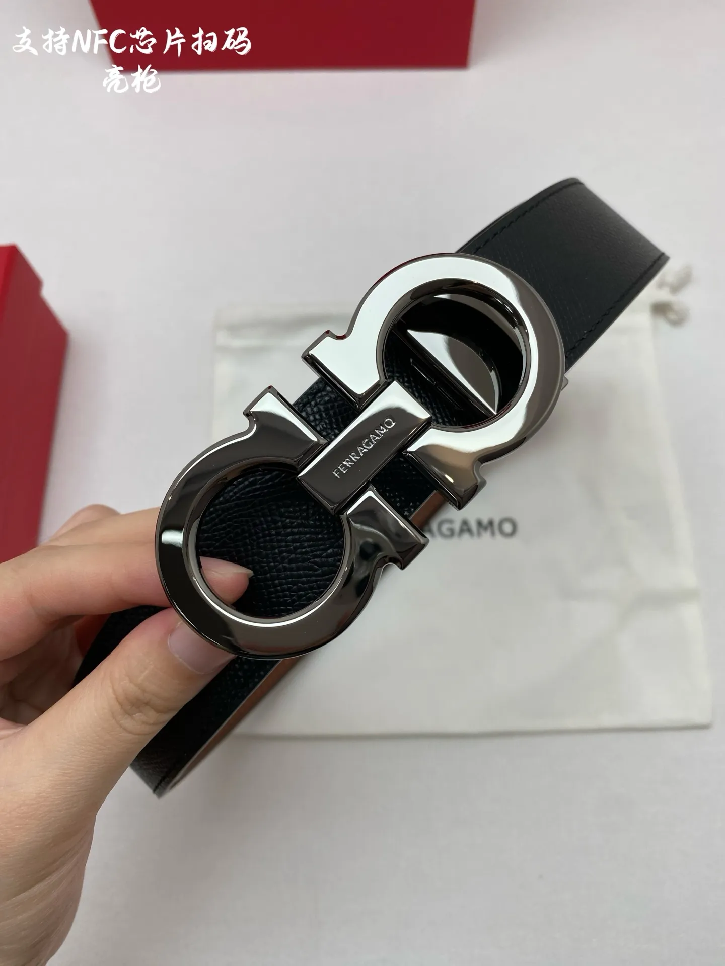 💰440💰Full package💰 💍Purchasing agent Ferragamo⚡️🌹3.5cm high-end customized men's belt Double-sided imported cowhide⚡️🌹Choose and match by yourself Genuine materials Very textured Fashionable and classic without losing style You can cut it by yourself!