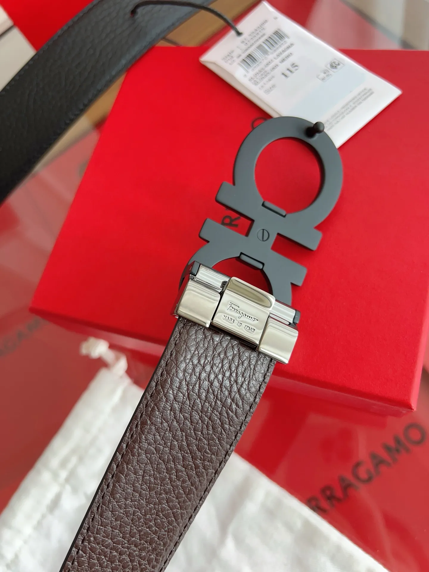 💰440💰Full set of packaging💰 💍Purchase grade Ferragamo 3.5cm original leather. Precision brass hardware upgraded version nfc chip, genuine factory IP plating! Original match