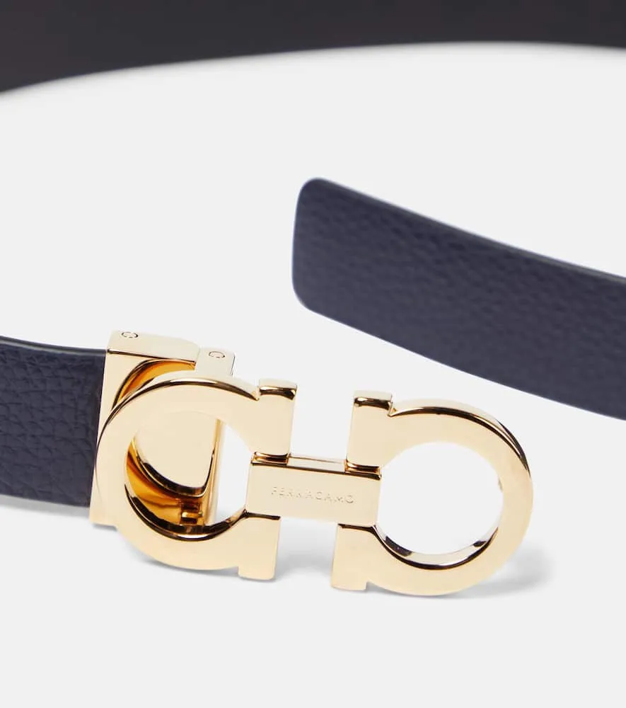 Ferragamo women's 2.5cm reversible belt is reversible and can be used perfectly in any style. The classic style will never go out of style.