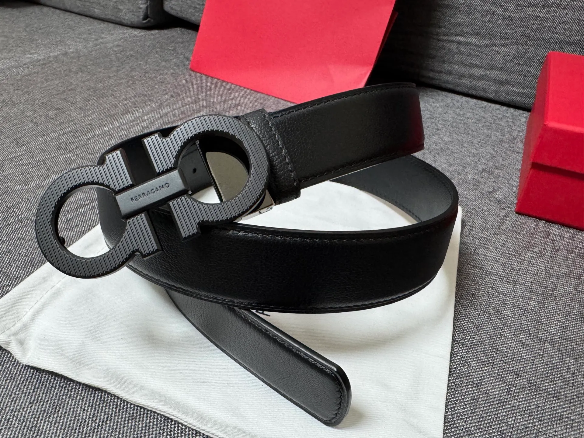 💰440💰Full set of packaging💰 💍Purchase level collection of good things—Salvatore Ferragamo men’s 3.5cm exquisite counter new style striped new logo double circle horseshoe metal buckle, first-layer cowhide double-sided versatile and atmospheric item