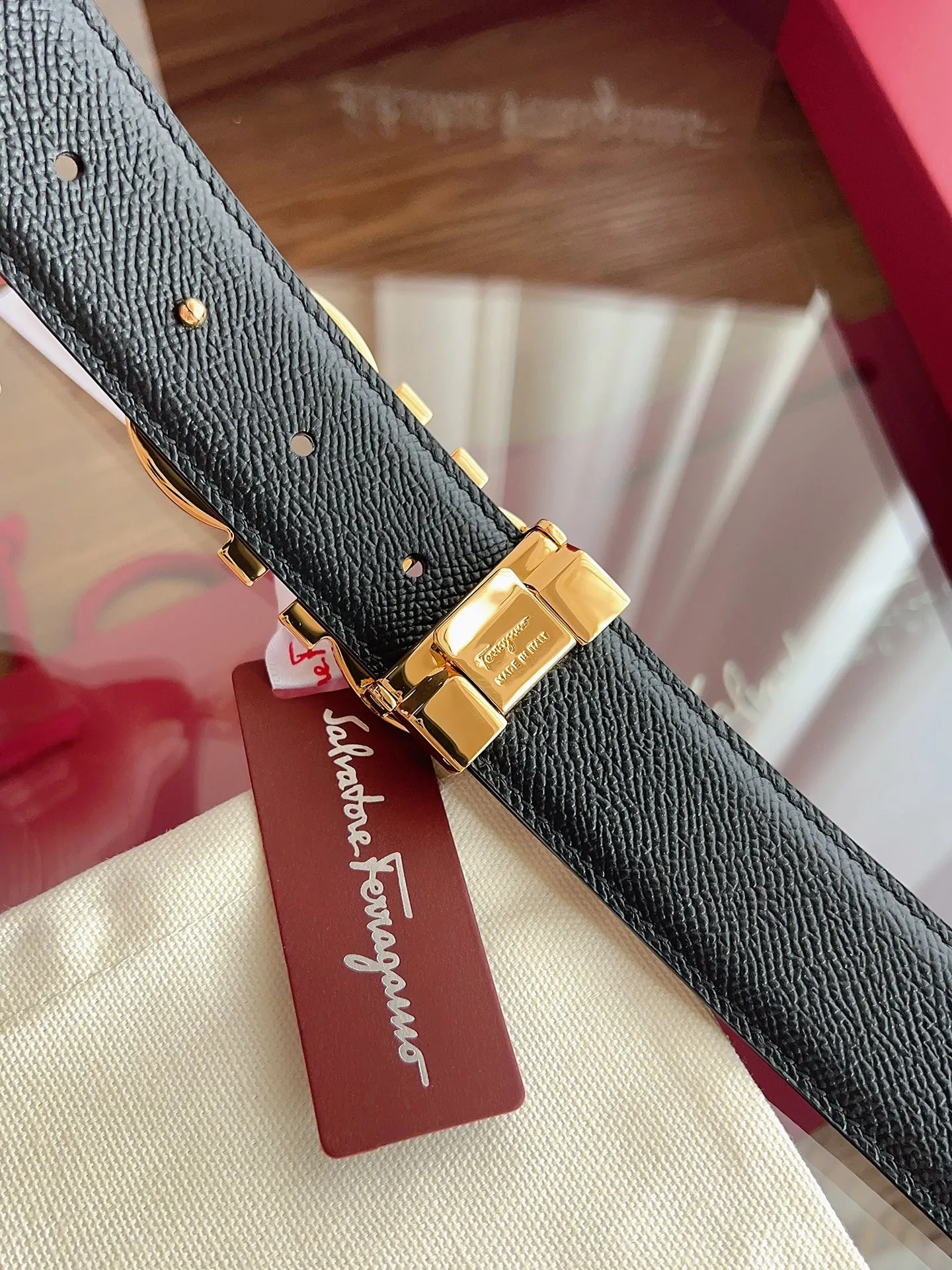 💰440💰Full package💰 💍Purchase-grade Ferragamo⚡️🌹3.5cm original leather. Upgraded precision brass hardware, genuine factory IP plating! Original match,